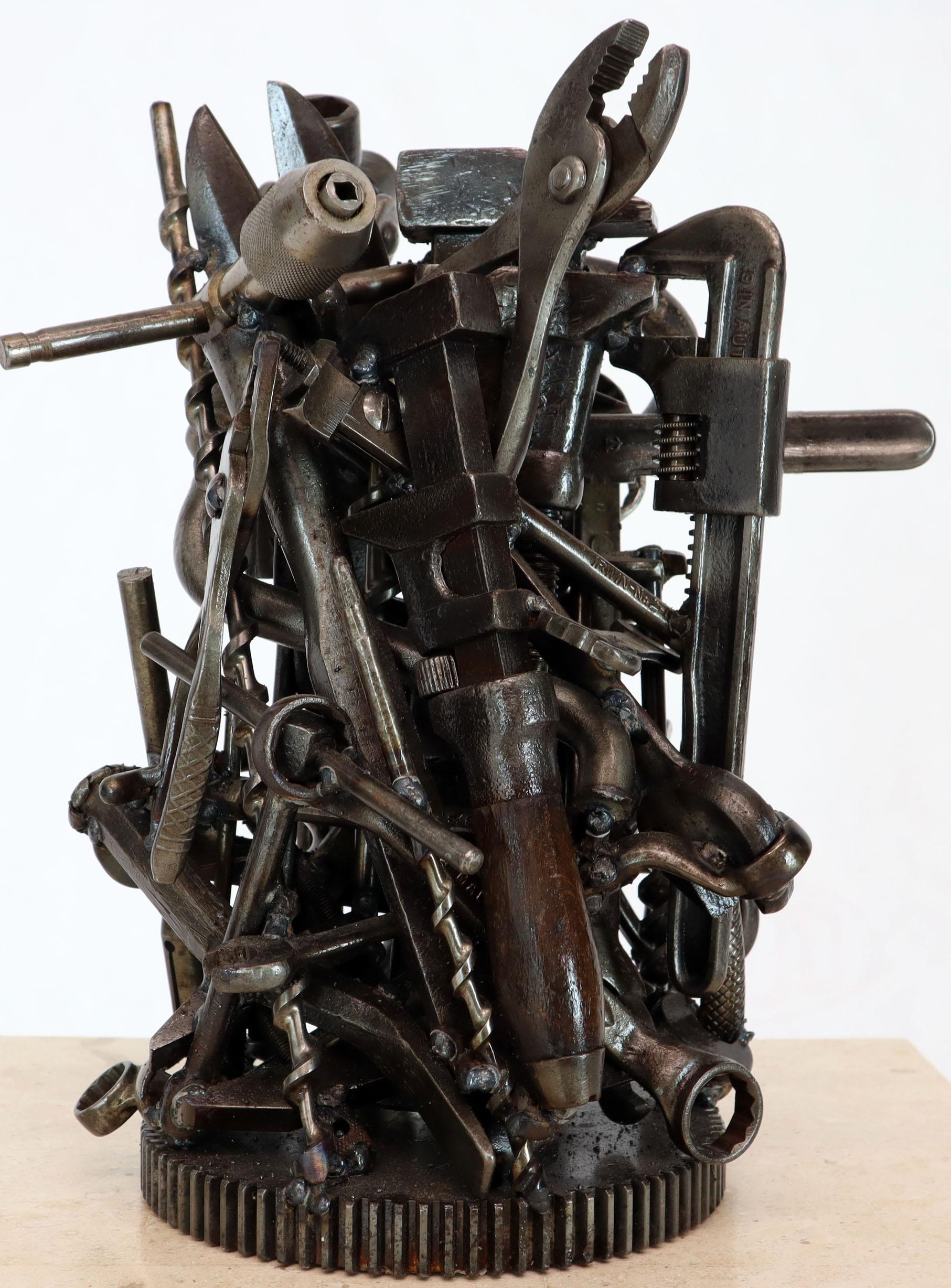 Sculpture de groupe d'outils complexes modernes et complexes outils soudés en vente 2