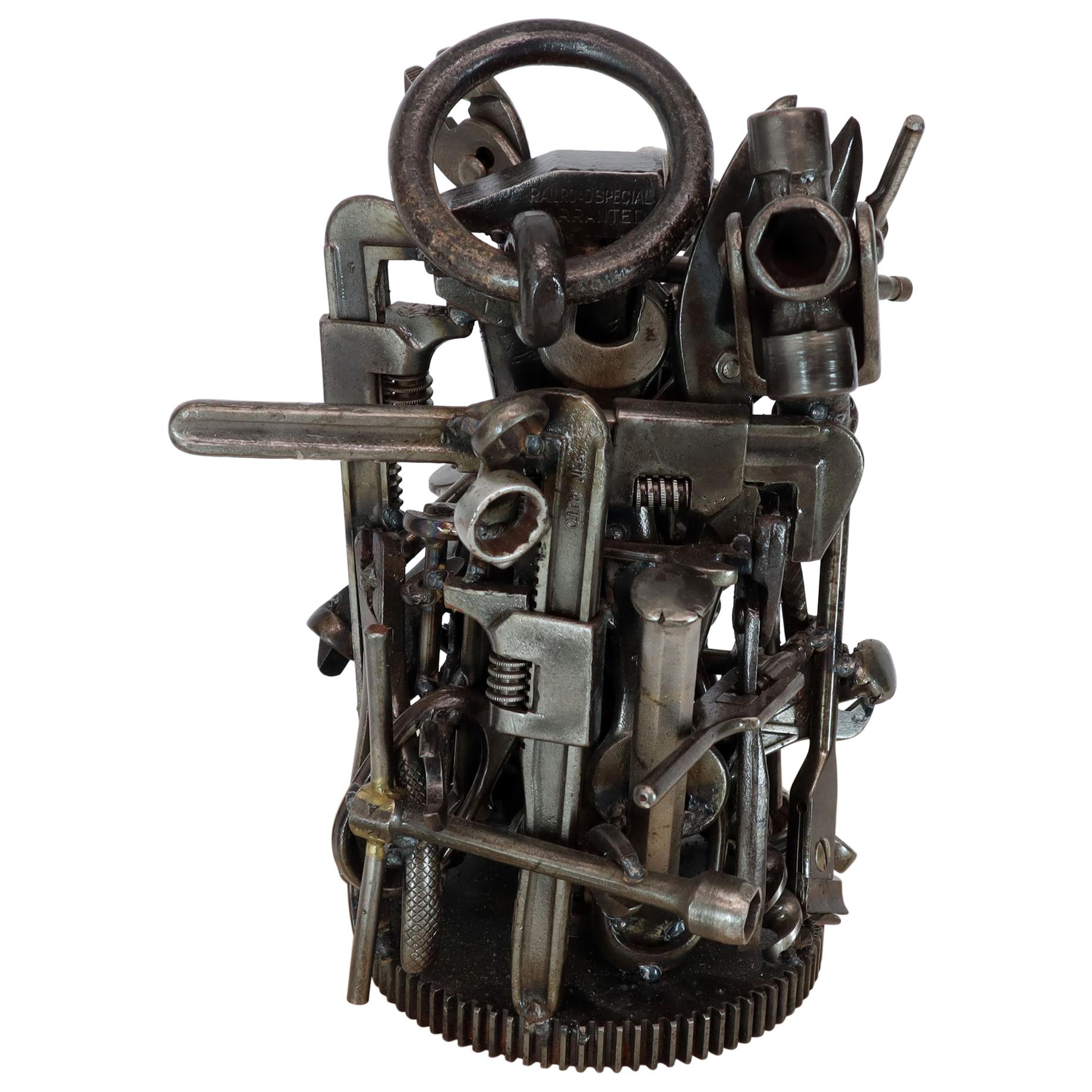 Sculpture de groupe d'outils complexes modernes et complexes outils soudés en vente