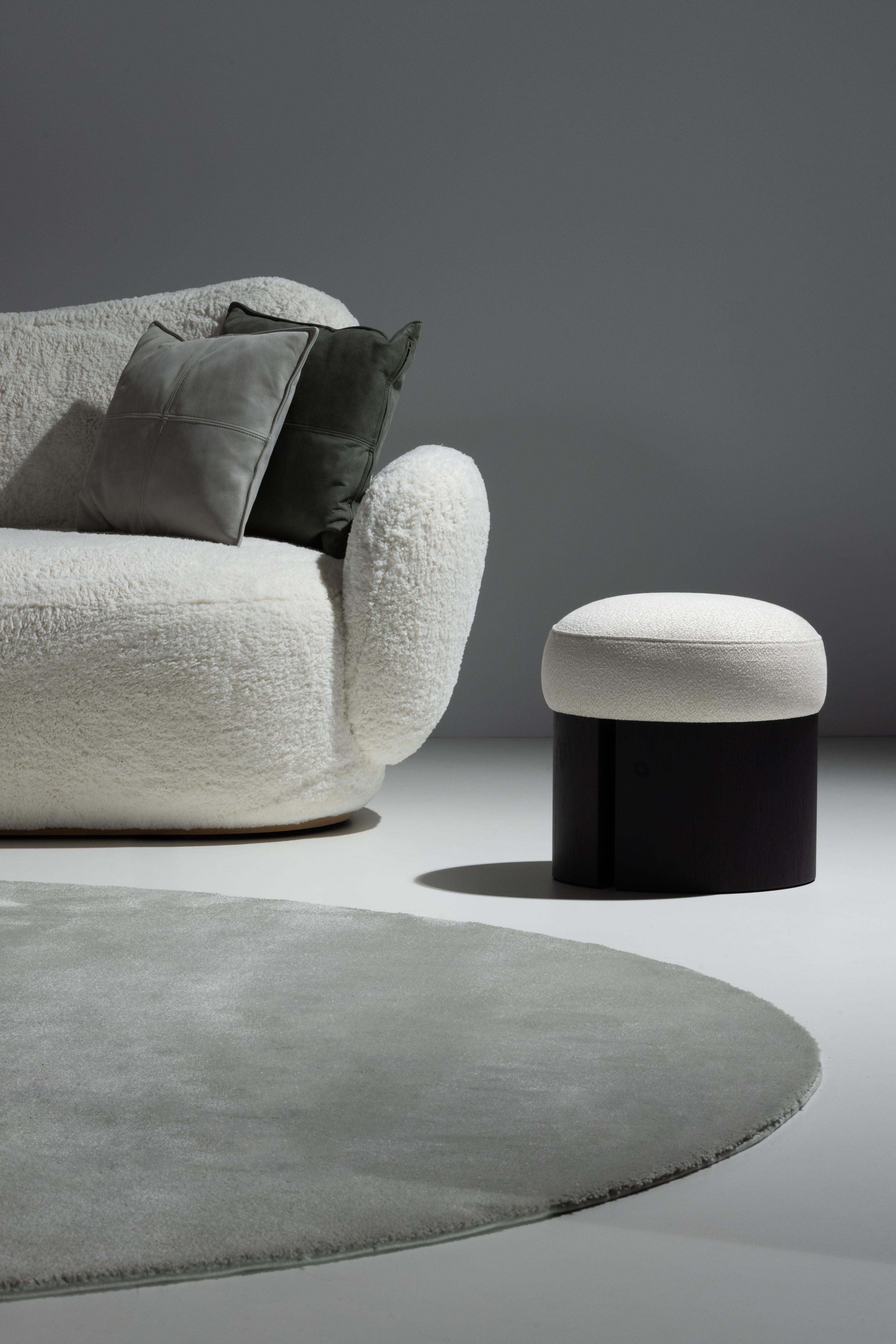 The Moderns Conchula Curved Sofa, Ivory Bouclé, Handmade in Portugal by Greenapple en vente 5