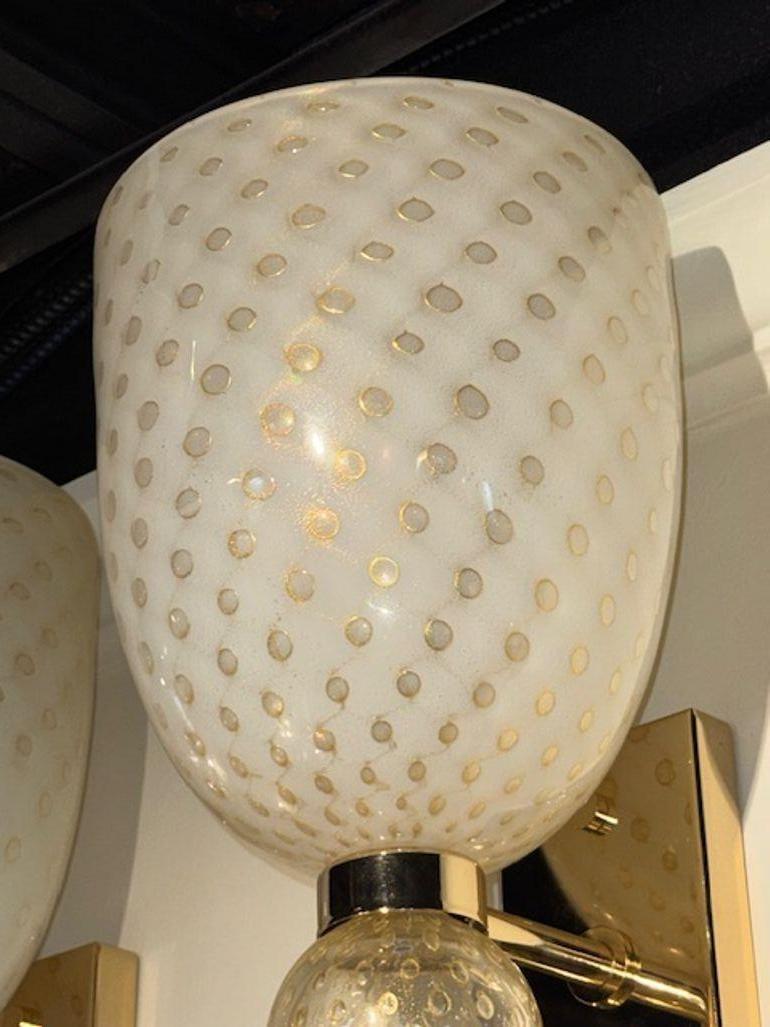 Moderne Kegelform Murano Glas und Messing Wandleuchten im Zustand „Gut“ im Angebot in Dallas, TX
