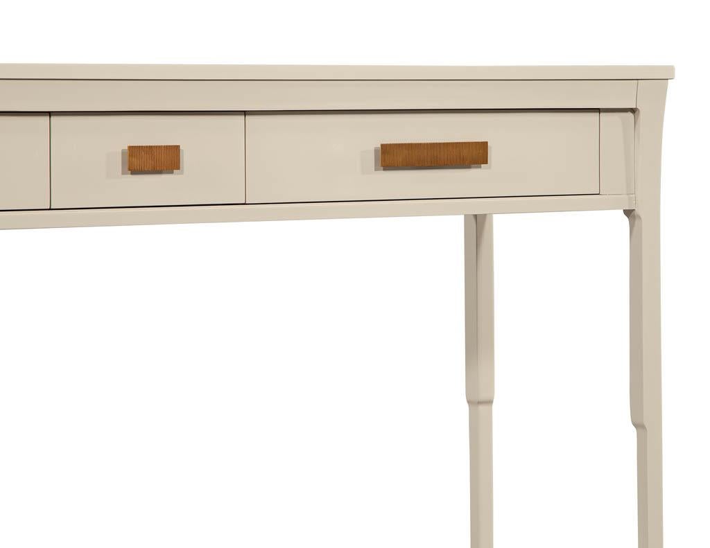Modern Console Table Hand Polished Lacquer For Sale 4