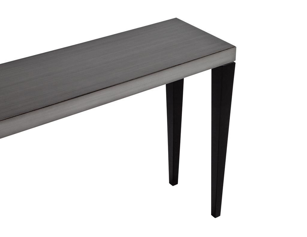 Canadien Table console moderne grise et noire en vente