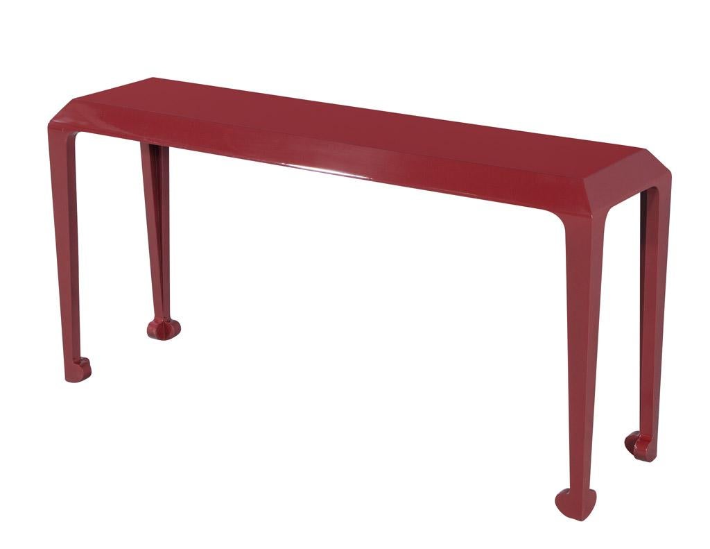 Modern Console Table in Ruby Lacquer Finish In Excellent Condition In North York, ON