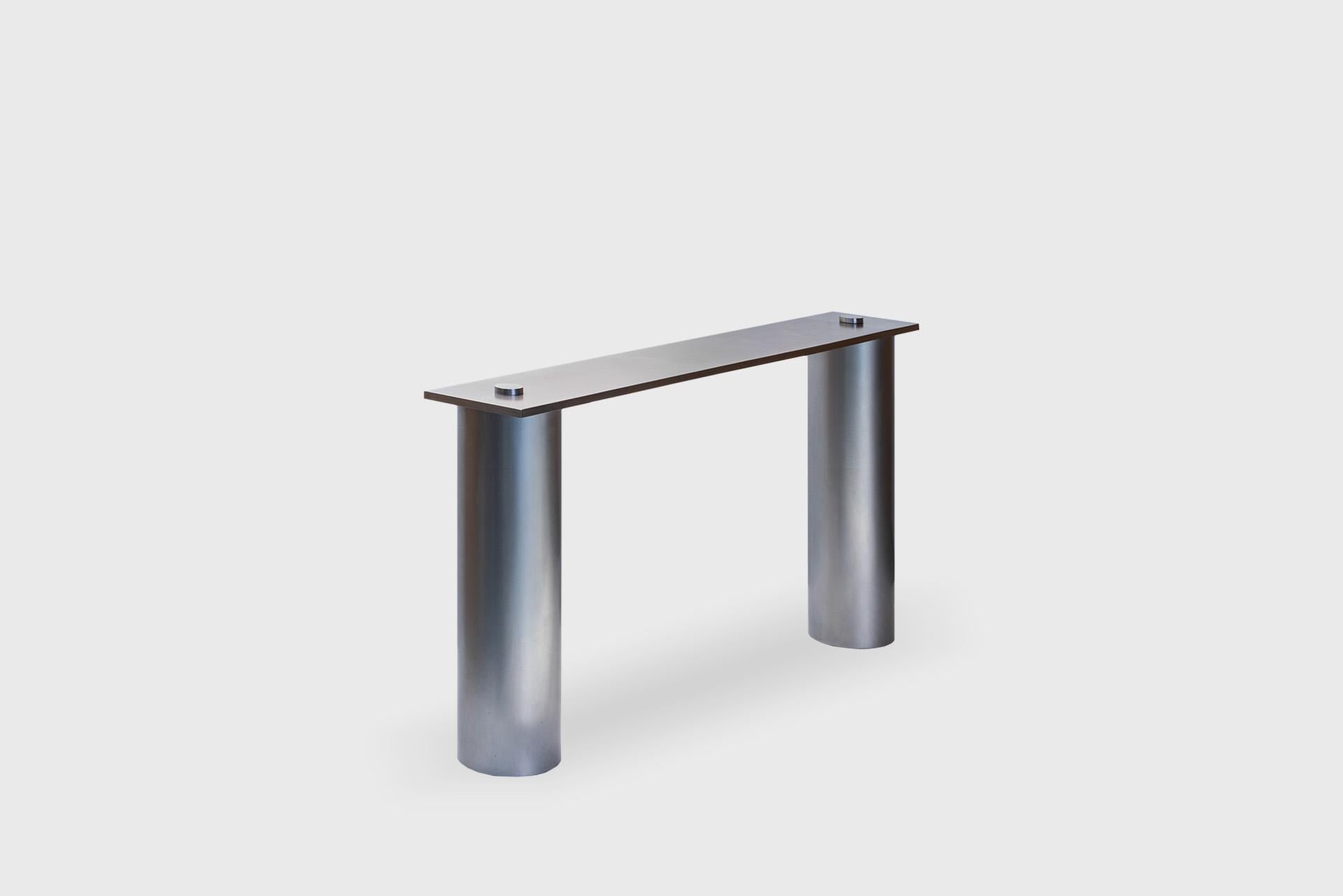 XXIe siècle et contemporain Table console moderne RC03, acier ciré gris industriel, Johan Viladrich en vente
