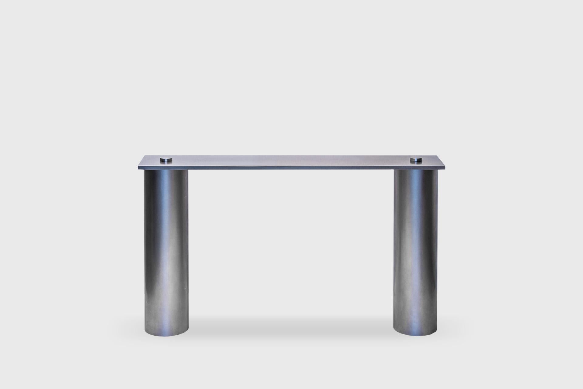Acier Table console moderne RC03, acier ciré gris industriel, Johan Viladrich en vente