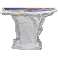 Consola Escultura de Resina Blanca con Tapa Multicolor Hecha a Mano en Italia por Cupioli