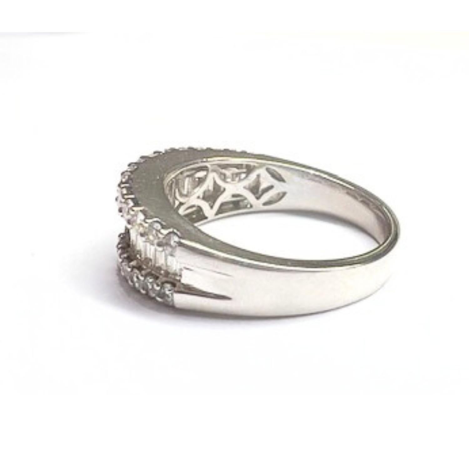 Modern Contemporary 20th Century  1.62 ct Diamond White Gold 18K Ring 2