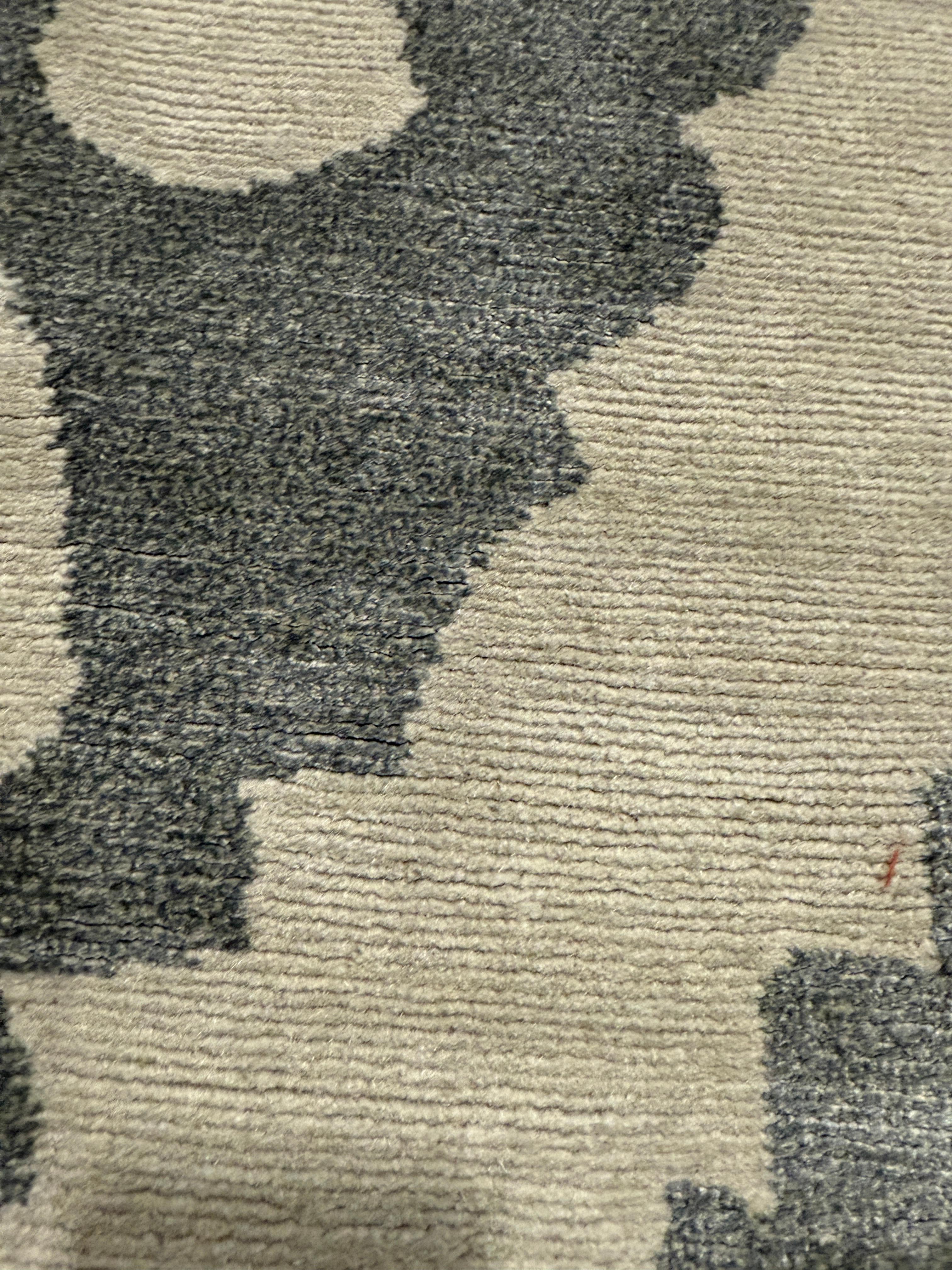 Moderne Tapis de zone Modernity Contemporary Gris Taupe, fait main en soie et laine, 