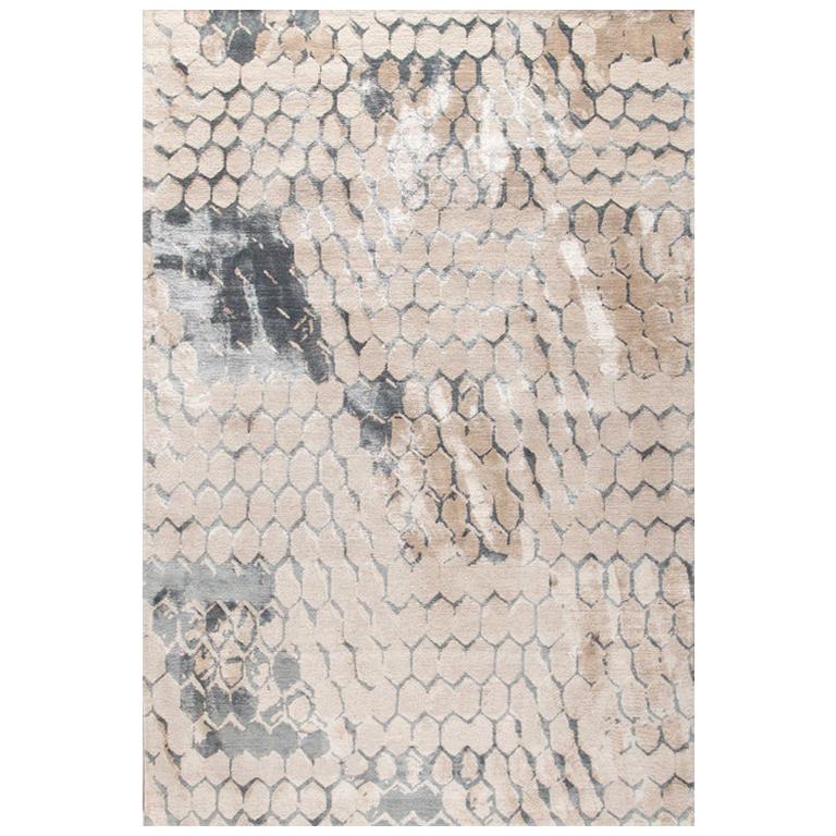 Modern Contemporary Area Rug in Gray Taupe, Handmade of Silk and Wool, "Grunge" For Sale