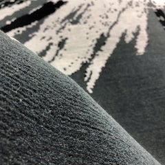 Modern Contemporary Area Rug in Grün, handgefertigt aus Seide und Wolle, "Burst"