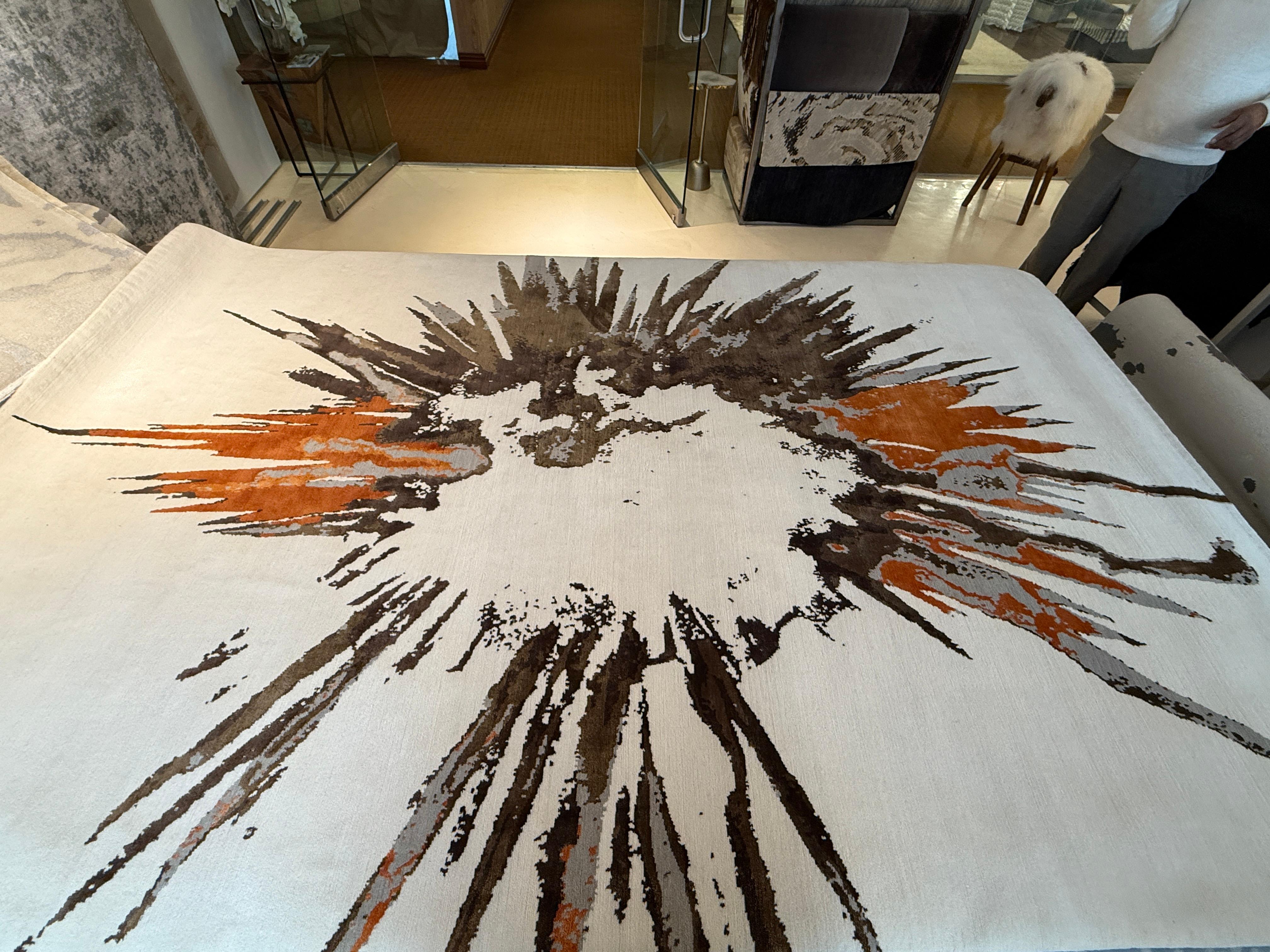 XXI secolo e contemporaneo Tappeto moderno e contemporaneo in arancione avorio, realizzato a mano in seta e lana 