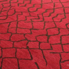 Tappeto moderno e contemporaneo di colore rosso, realizzato a mano in lana, "Madrid".