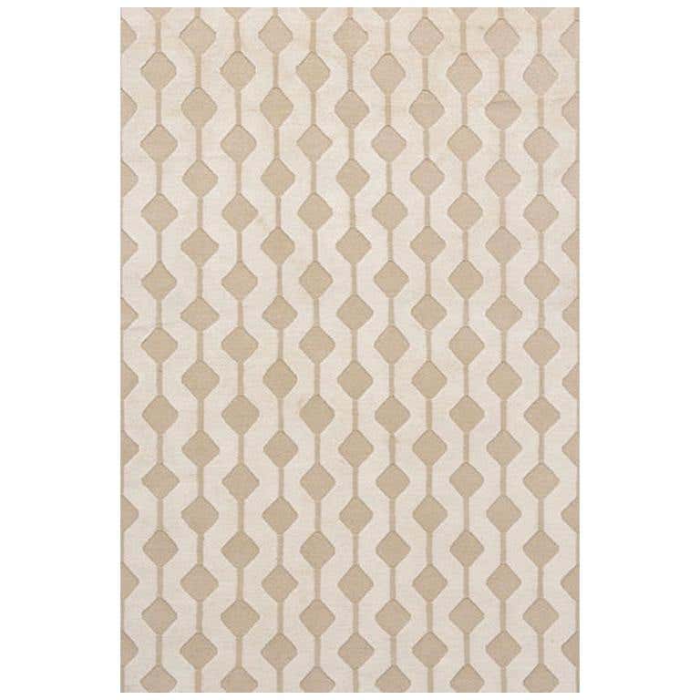 Modern Contemporary Area Rug in Black White, Handmade of Silk and Wool ...