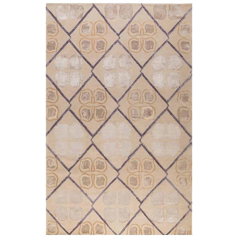 Modern Contemporary Area Rug in Taupe Purple, Handmade of Silk and Wool "Isabel" For Sale