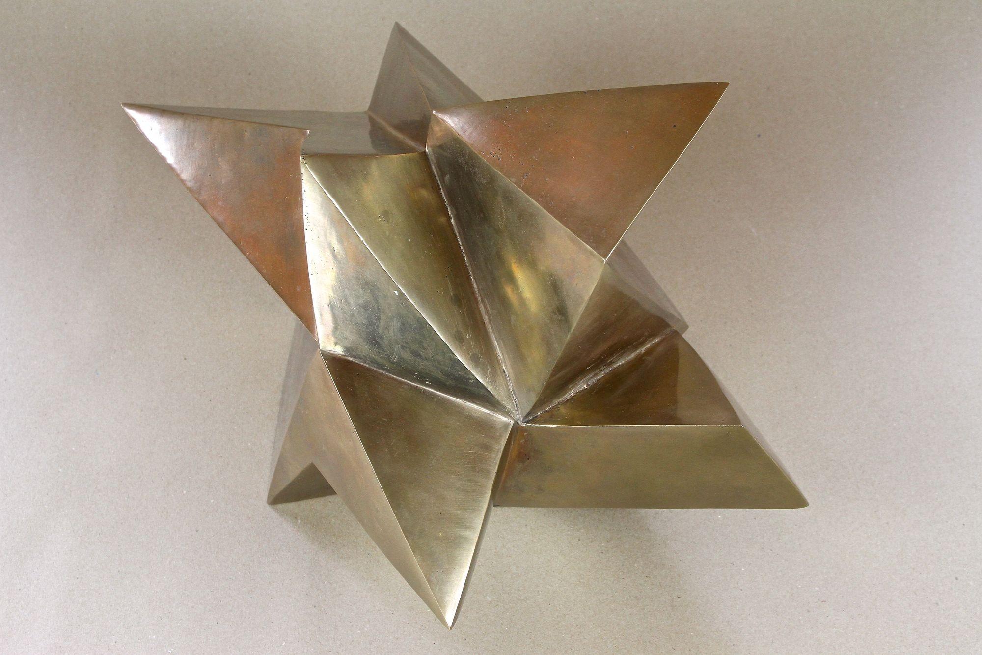 Moderne zeitgenössische Bronzeskulptur „Kristall“ von M. Treml, Österreich 2019 im Angebot 4