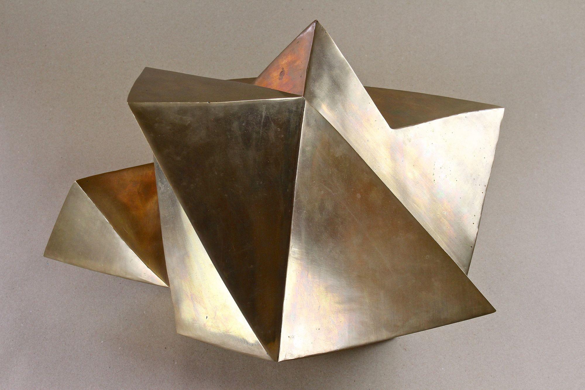 Moderne zeitgenössische Bronzeskulptur „Kristall“ von M. Treml, Österreich 2019 (Österreichisch) im Angebot