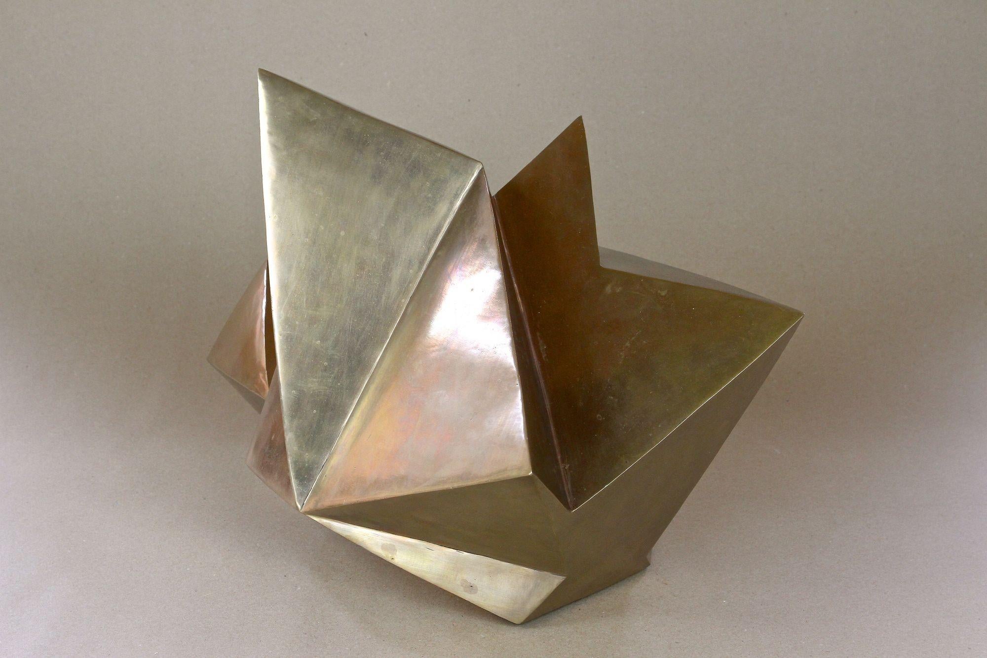 Moderne zeitgenössische Bronzeskulptur „Kristall“ von M. Treml, Österreich 2019 (Poliert) im Angebot