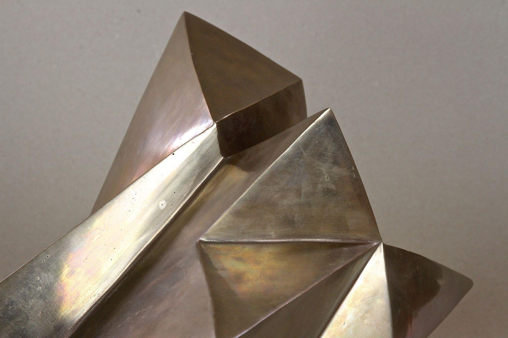 Moderne zeitgenössische Bronzeskulptur „Kristall“ von M. Treml, Österreich 2019 im Angebot 1