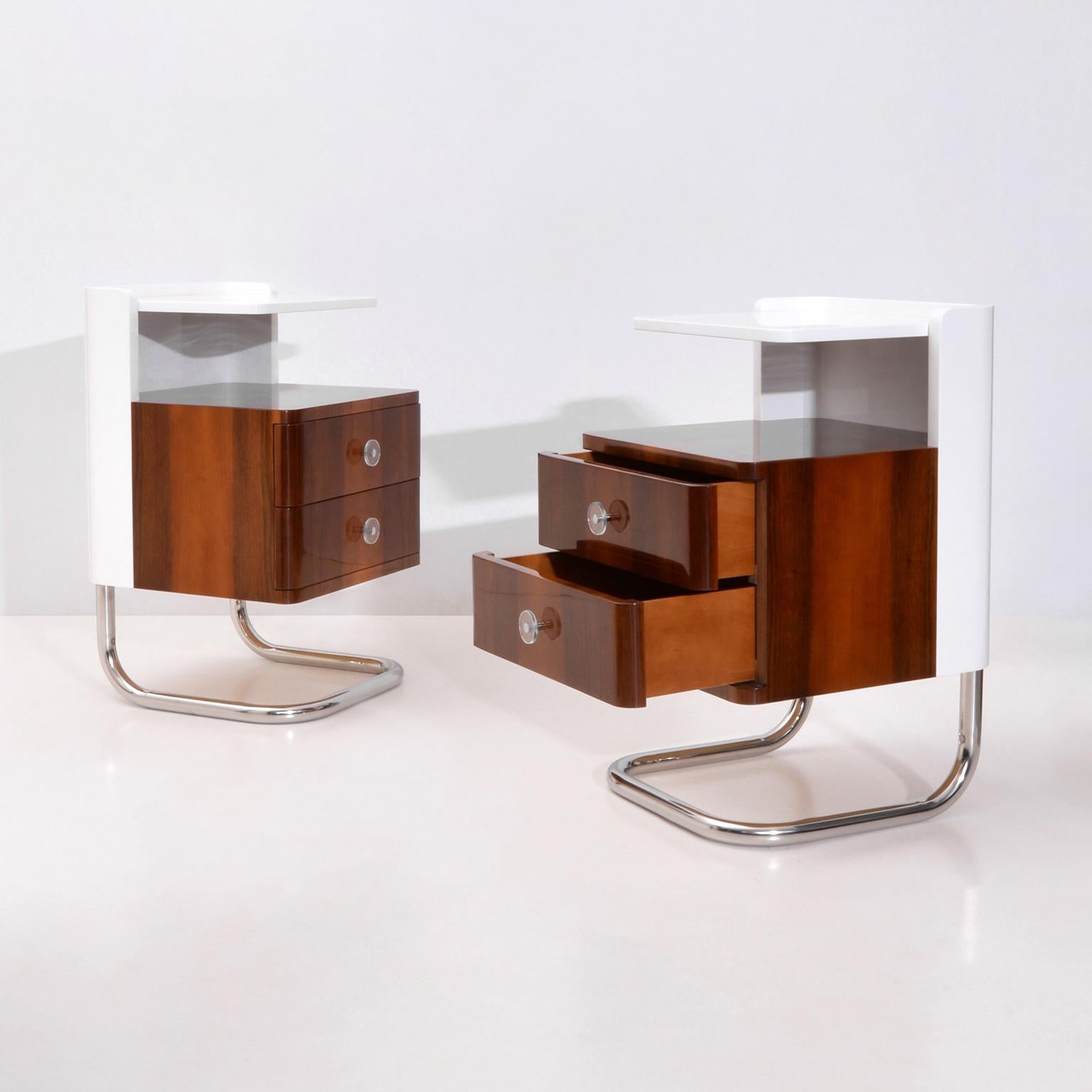 Modern Contemporary Customizable Bedside Cabinets, High Gloss Lacquered Wood For Sale 7