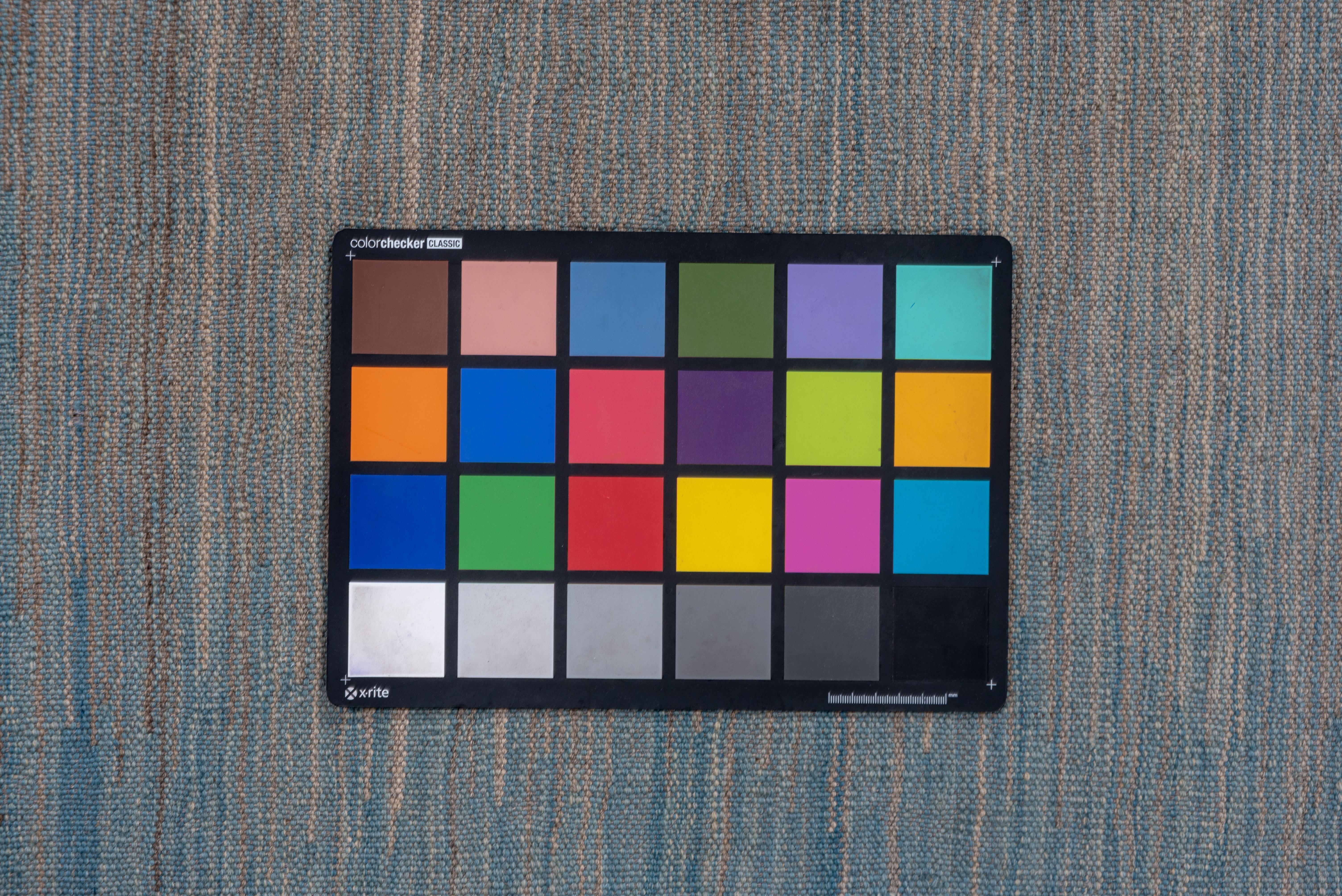 Moderner und zeitgenössischer handgewebter Flachgewebe-Teppich, Hellblau & Braun & Grau Palette (Wolle) im Angebot