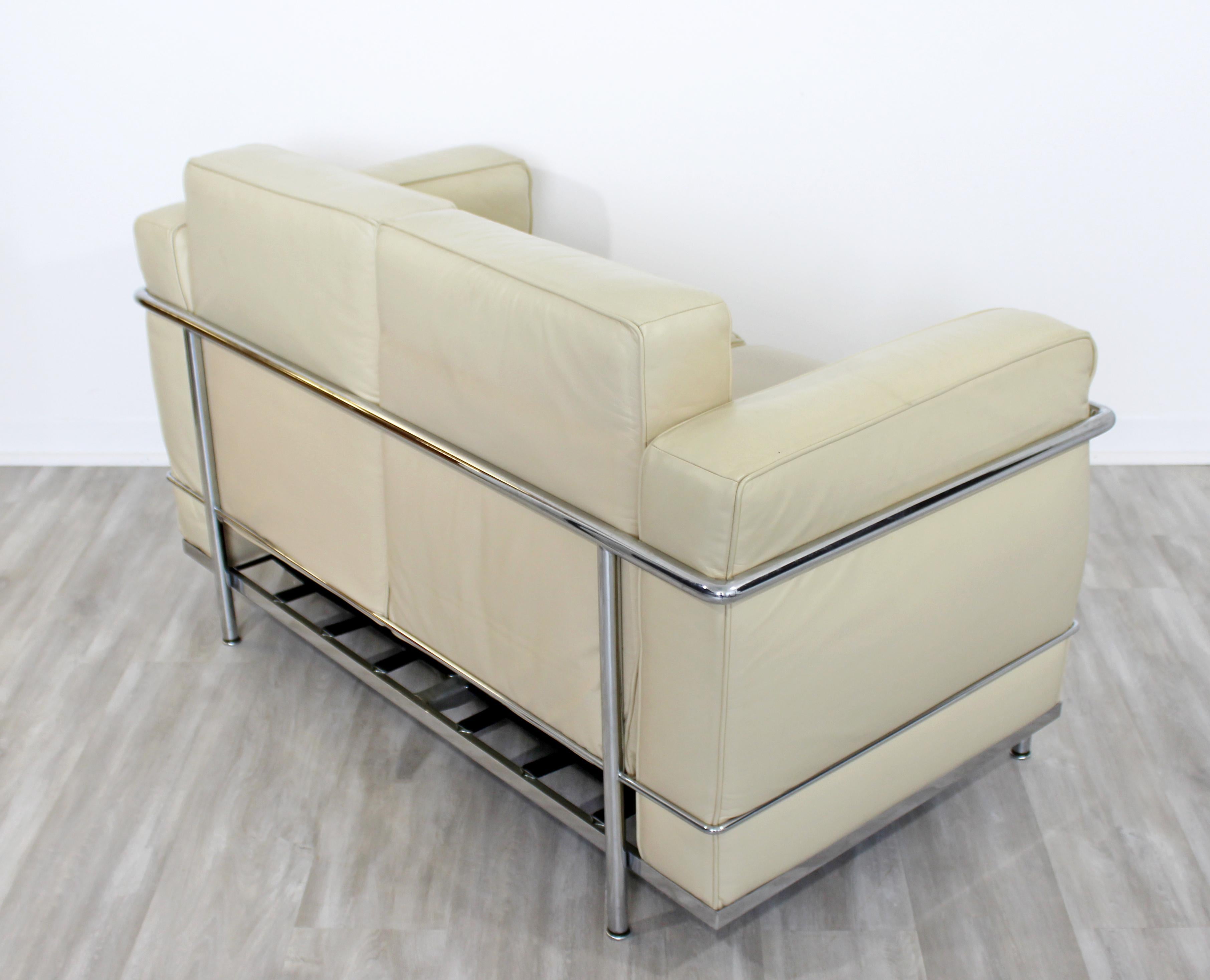 Modern Contemporary Le Corbusier Cream Leather and Chrome Loveseat Sofa Italy 1