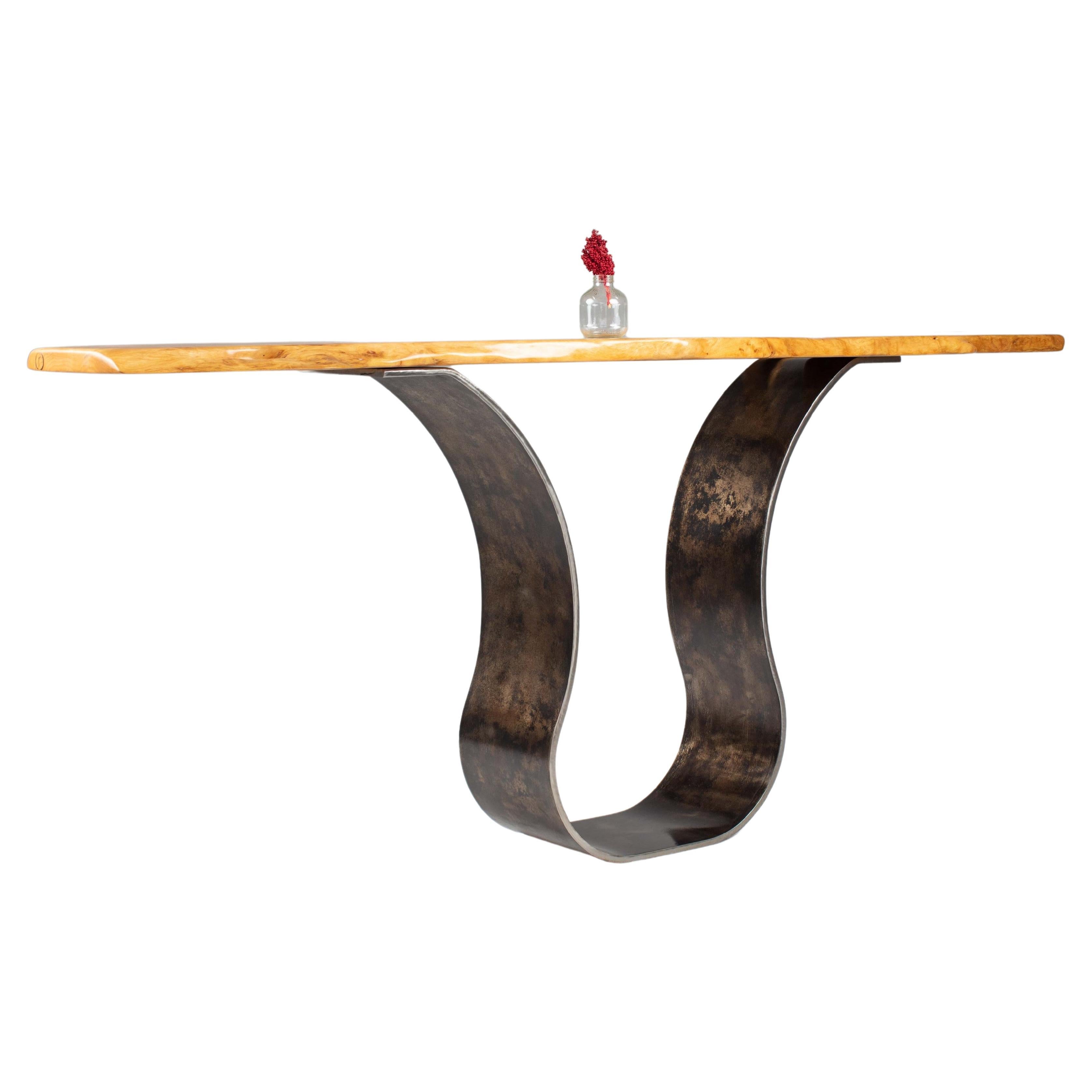 Table console moderne contemporaine en dalle à bord vif sur base en acier de Carlo Stenta
