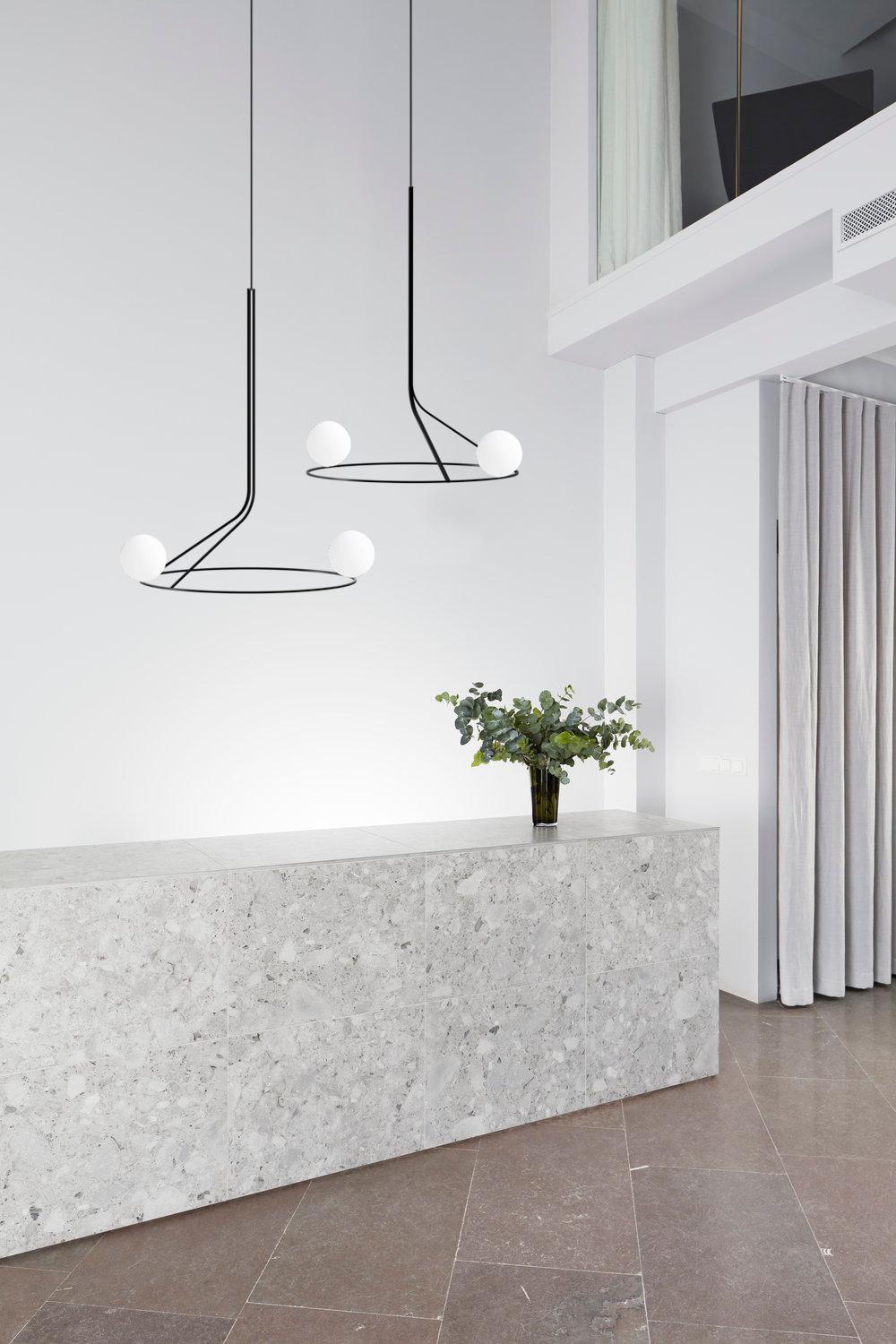 Plafonnier moderne de restaurant minimalisme artiste verre opaque blanc en vente 8