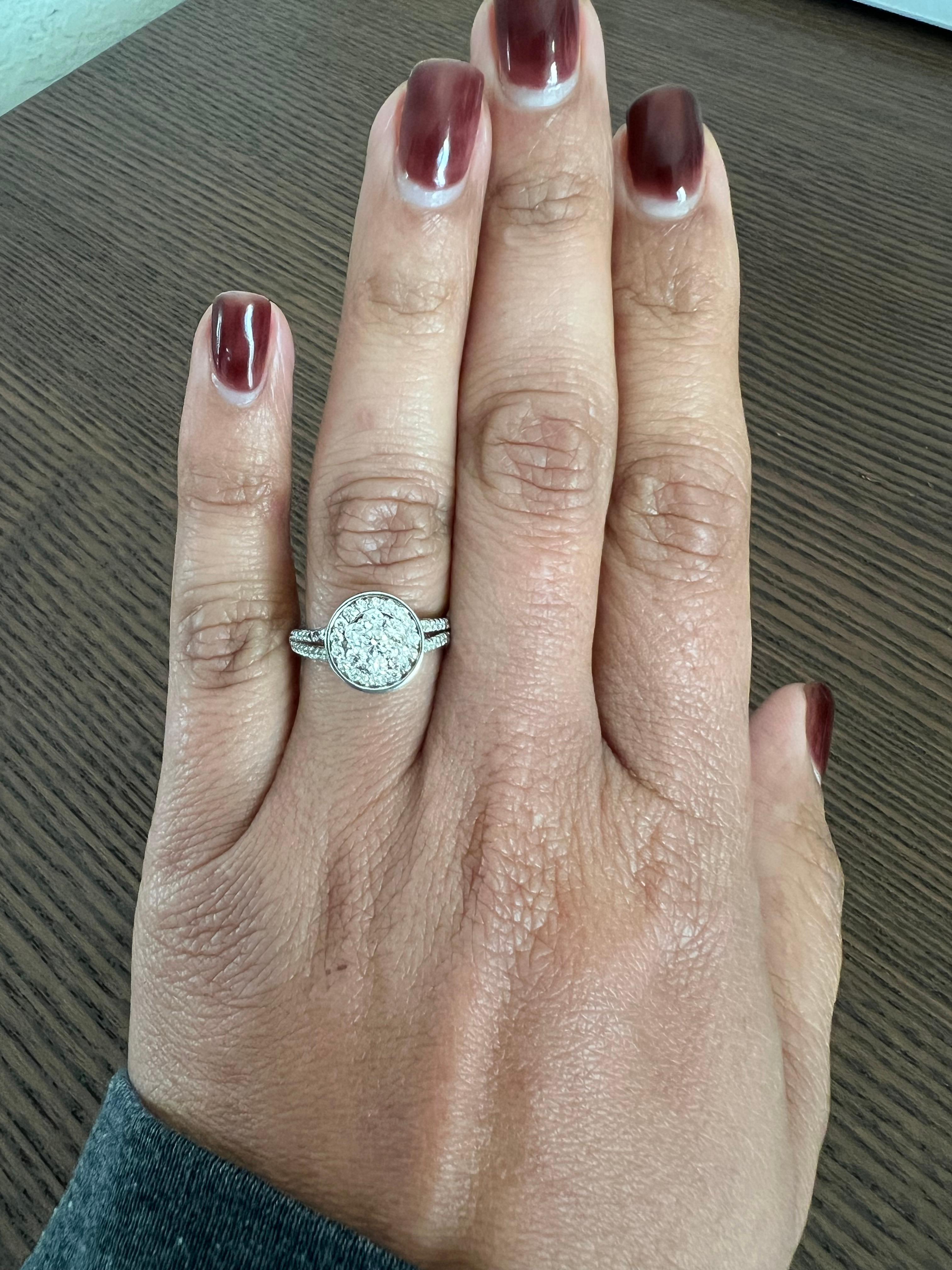 Bague de fiançailles The Moderns Contemporary Natural Diamond 0.60 Carat White Gold Neuf - En vente à Los Angeles, CA