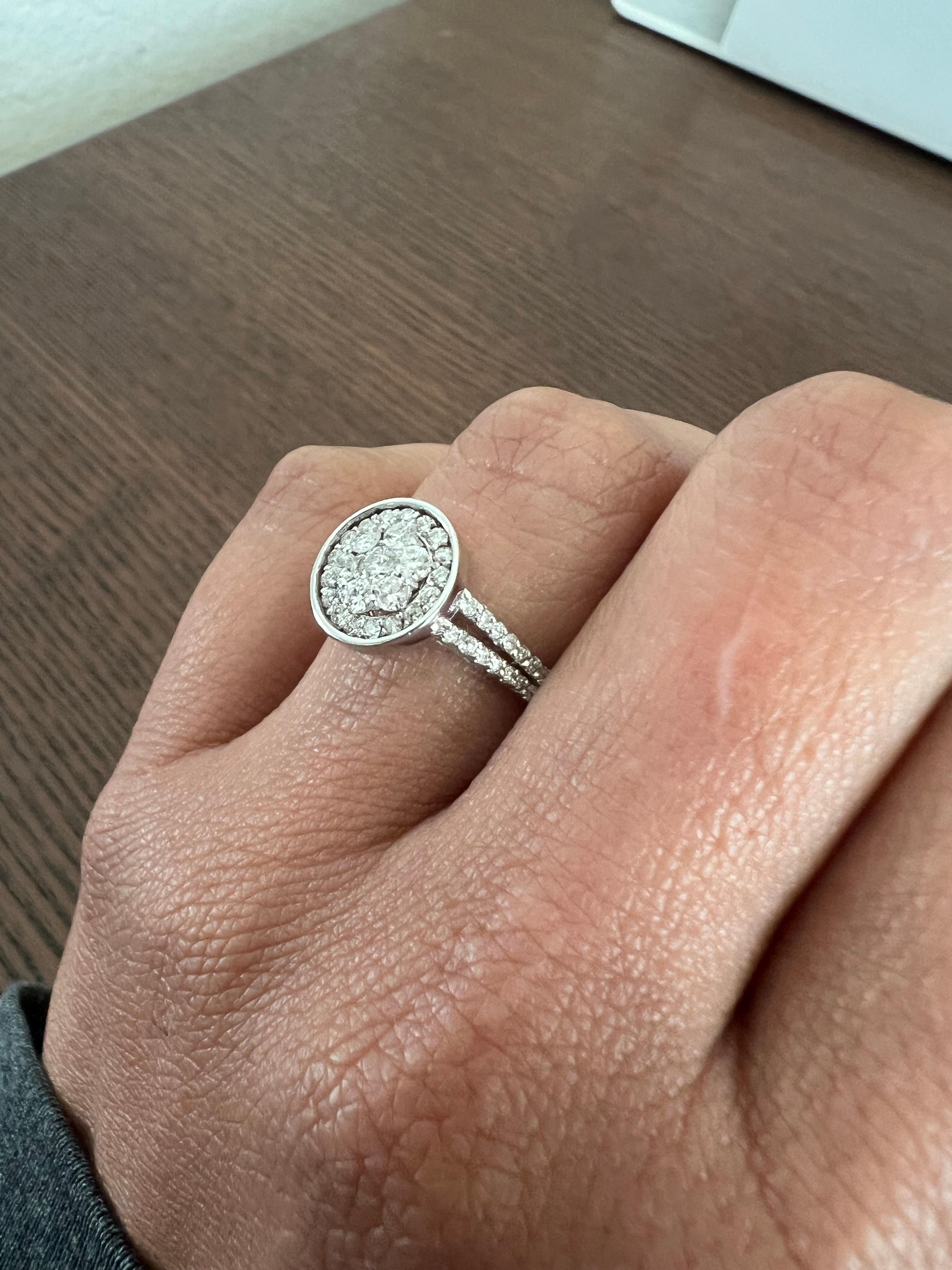 Bague de fiançailles The Moderns Contemporary Natural Diamond 0.60 Carat White Gold en vente 2