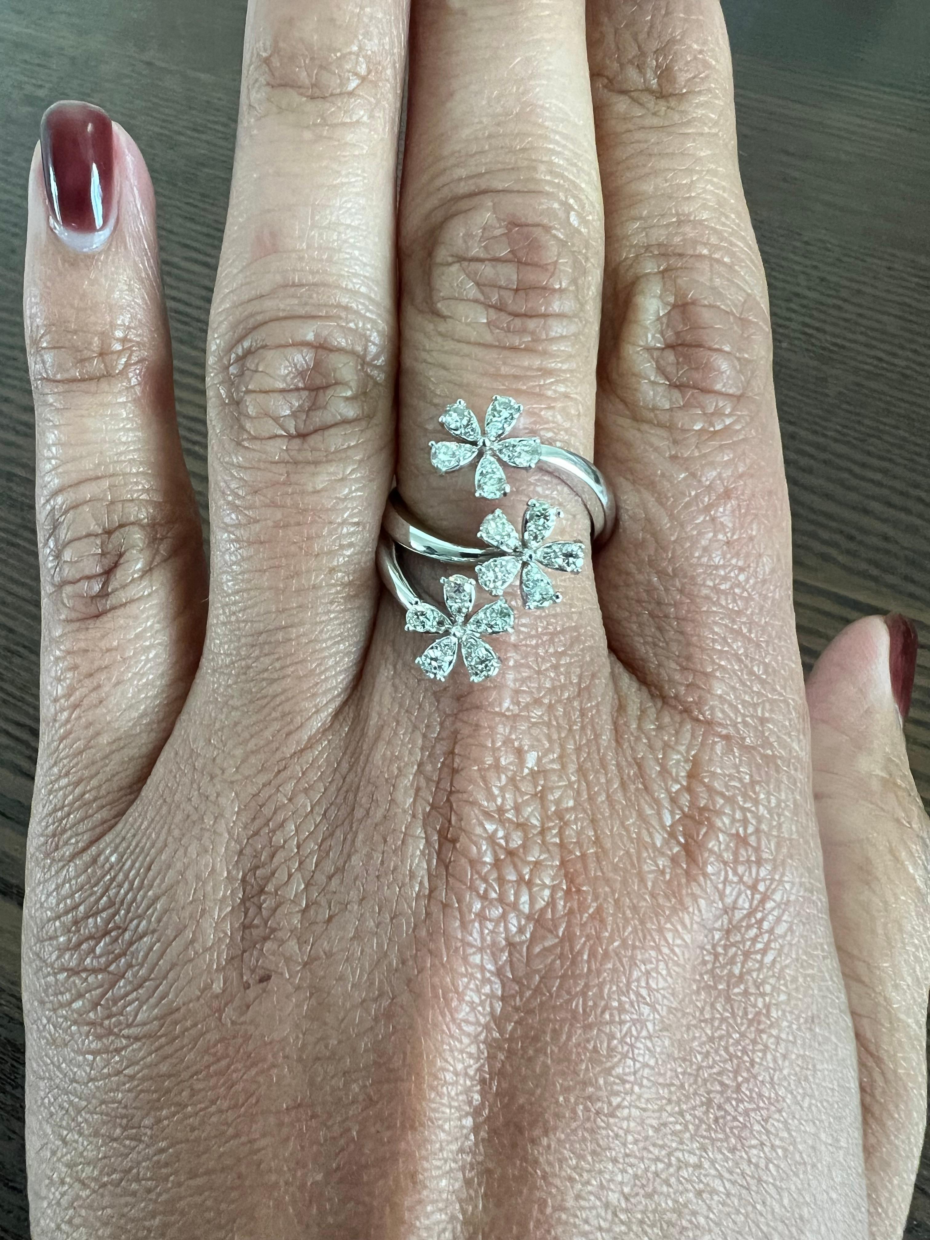 Modern Contemporary Natural Diamond Flower 0.63 Carat White Gold Statement Ring For Sale 2