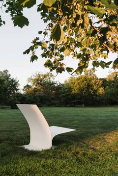 Modern Contemporary Outdoor Minimalist White Bird Chair in Recycled Metal