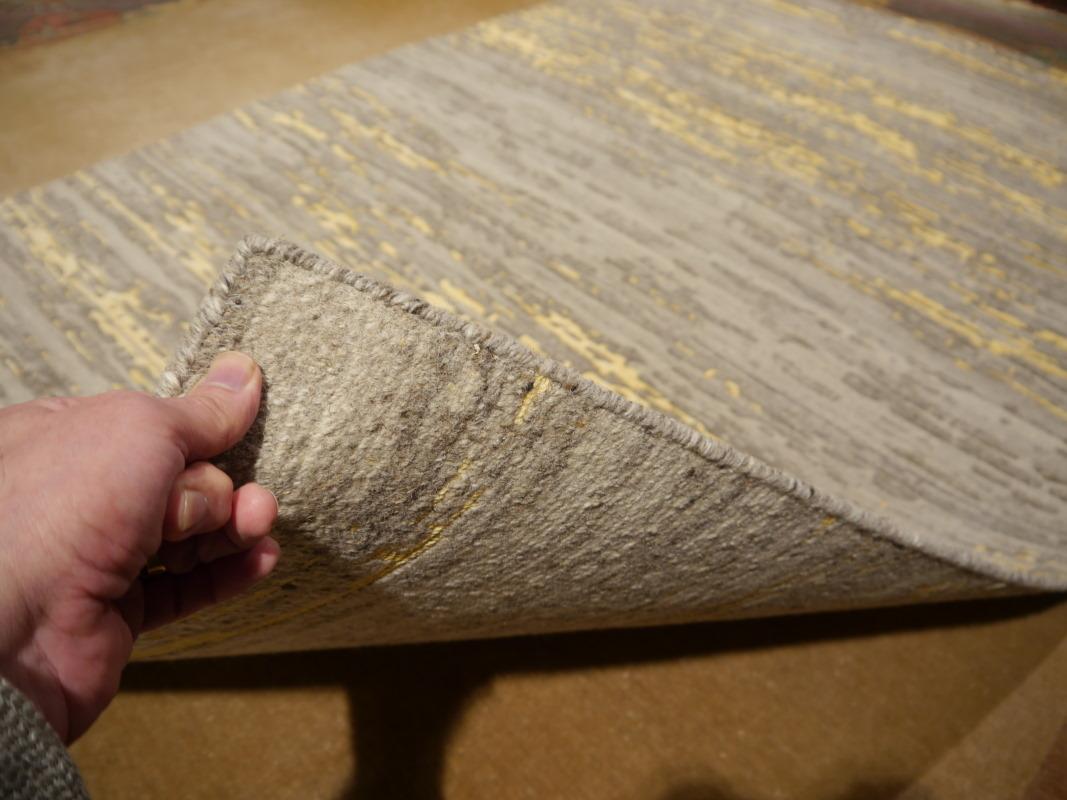 Modern Contemporary Rug Art Grey Wool hand-knotted Djoharian Collection For Sale 4