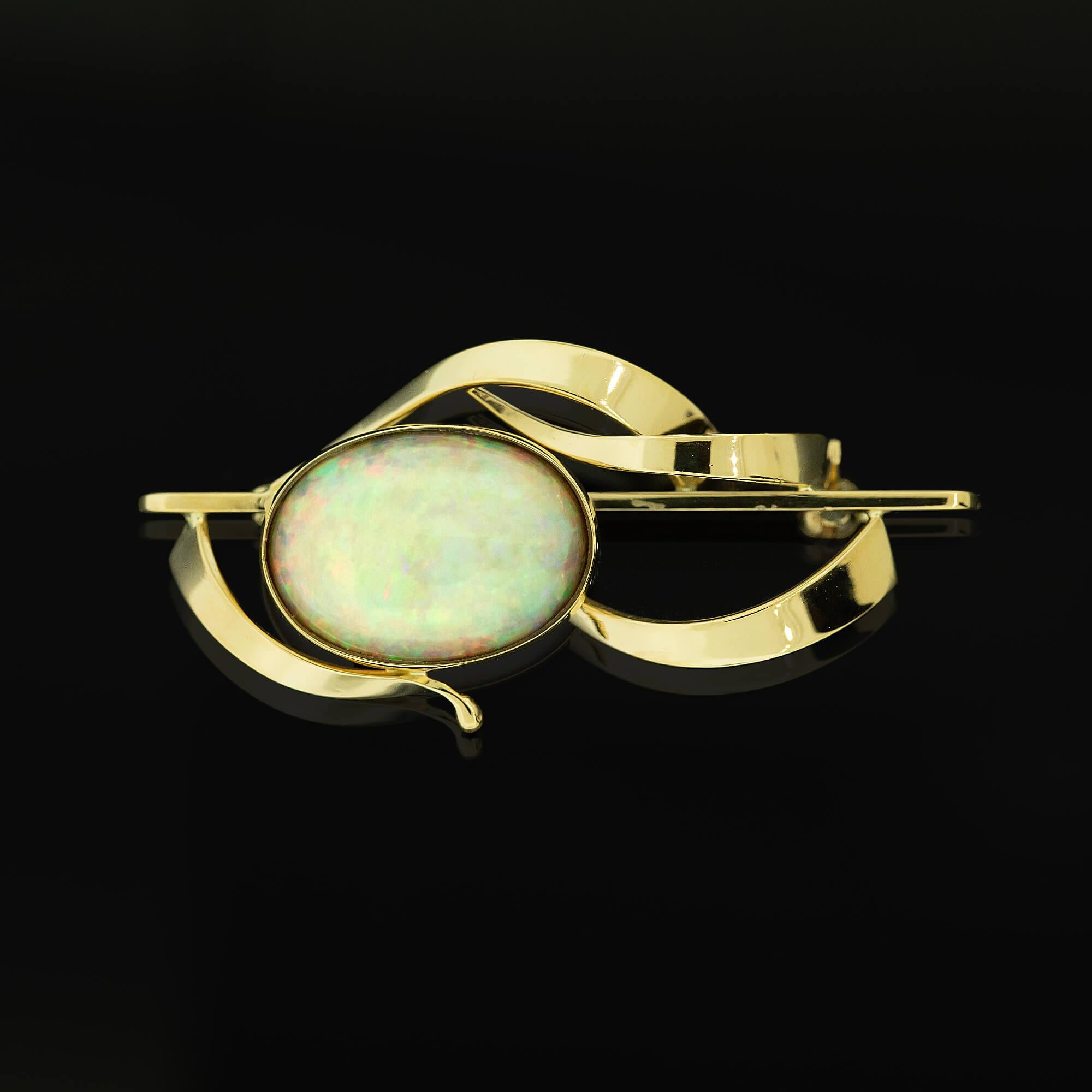 Cabochon Modern Coober Pedy Opal Gold Ribbon Brooch Circa 1980 For Sale