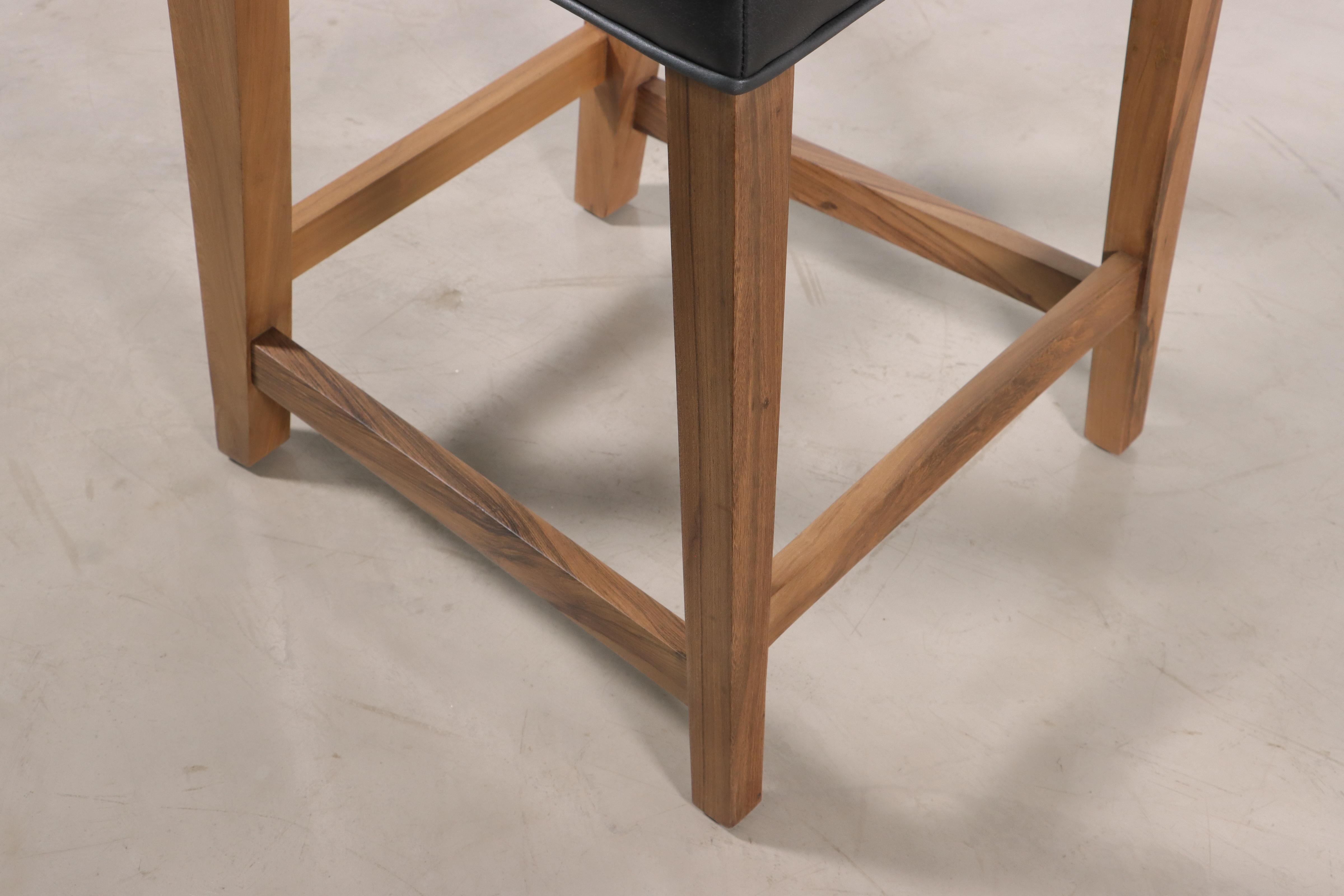 Tabouret de comptoir moderne en bois exotique argentin et cuir de Costantini, Bruno en vente 7