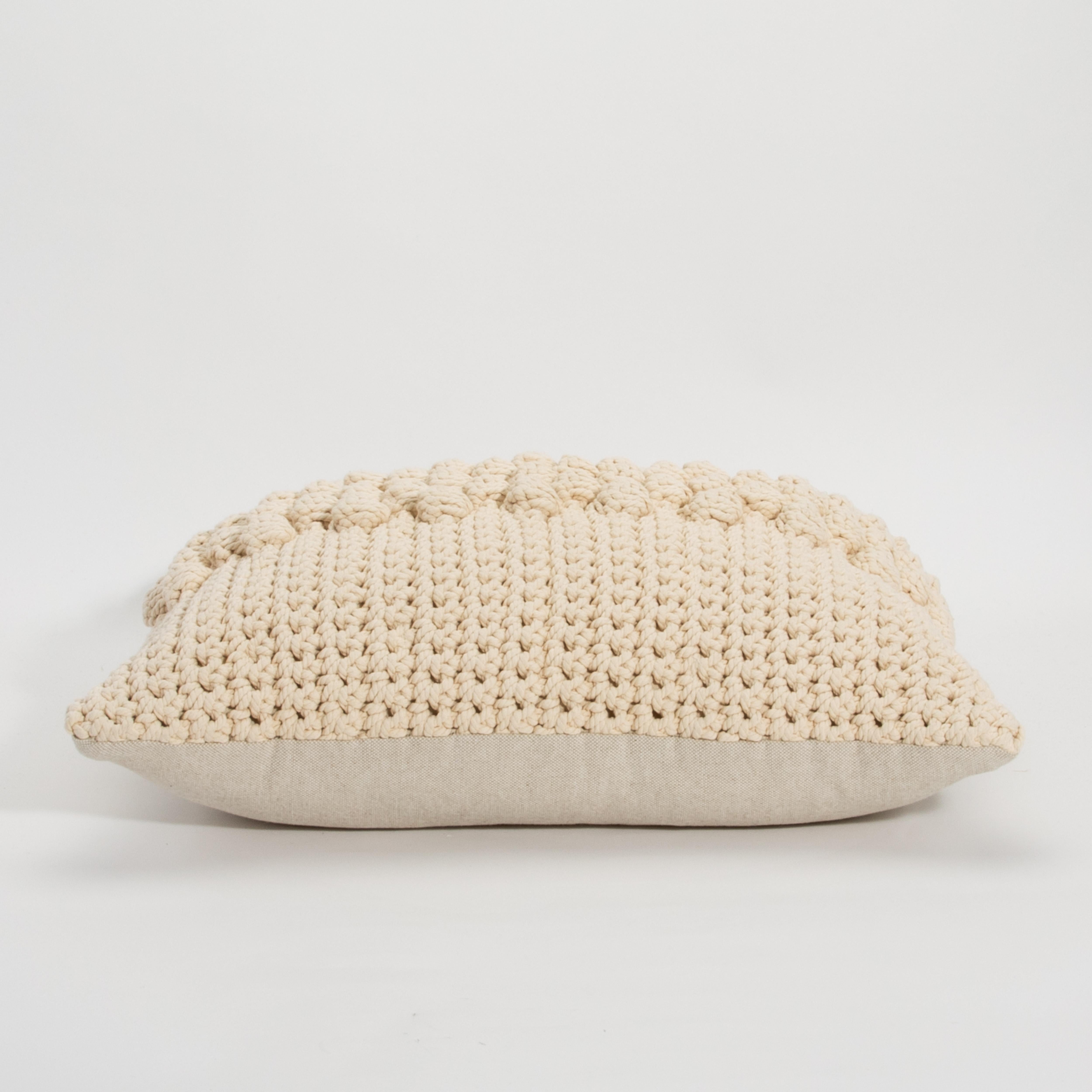 Américain Coussin décoratif moderne crème Macrame en vente