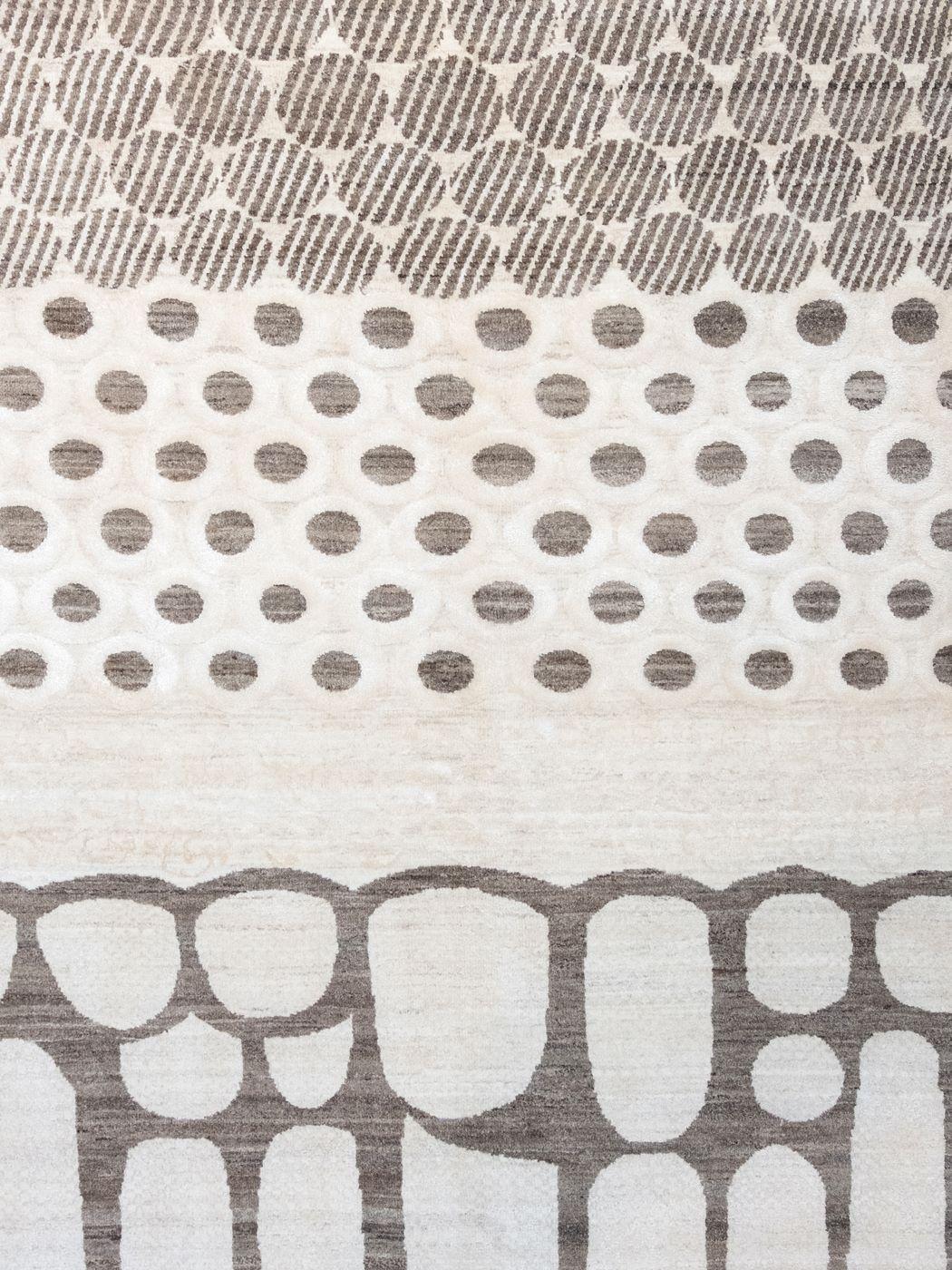 Tessuto a mano Tappeto moderno in lana e seta color crema in marrone e bianco, 9' x 12' in vendita