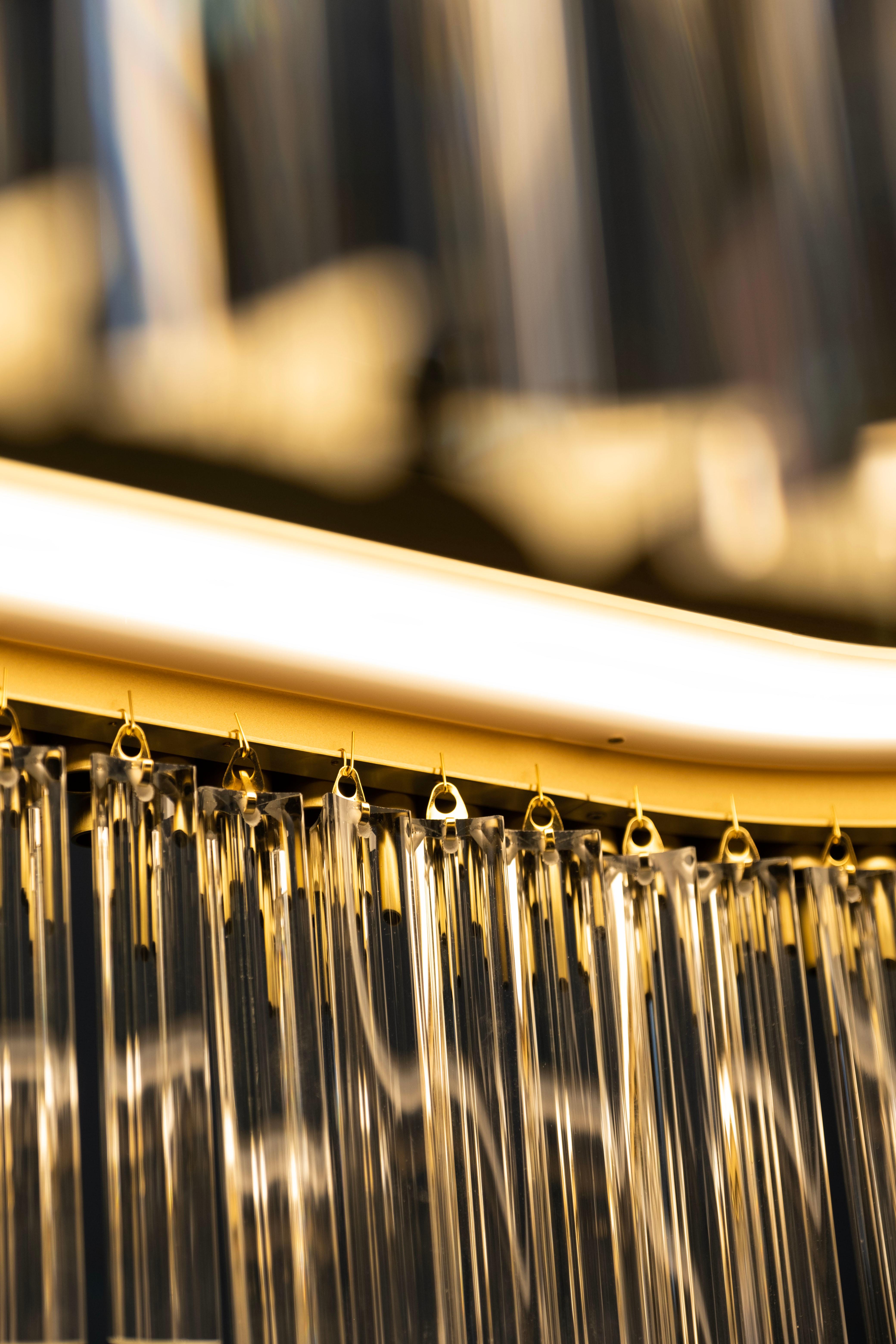 Aplique Corona Moderno Bronce Dorado Latón Hecho a Mano en Portugal by Greenapple en venta 3