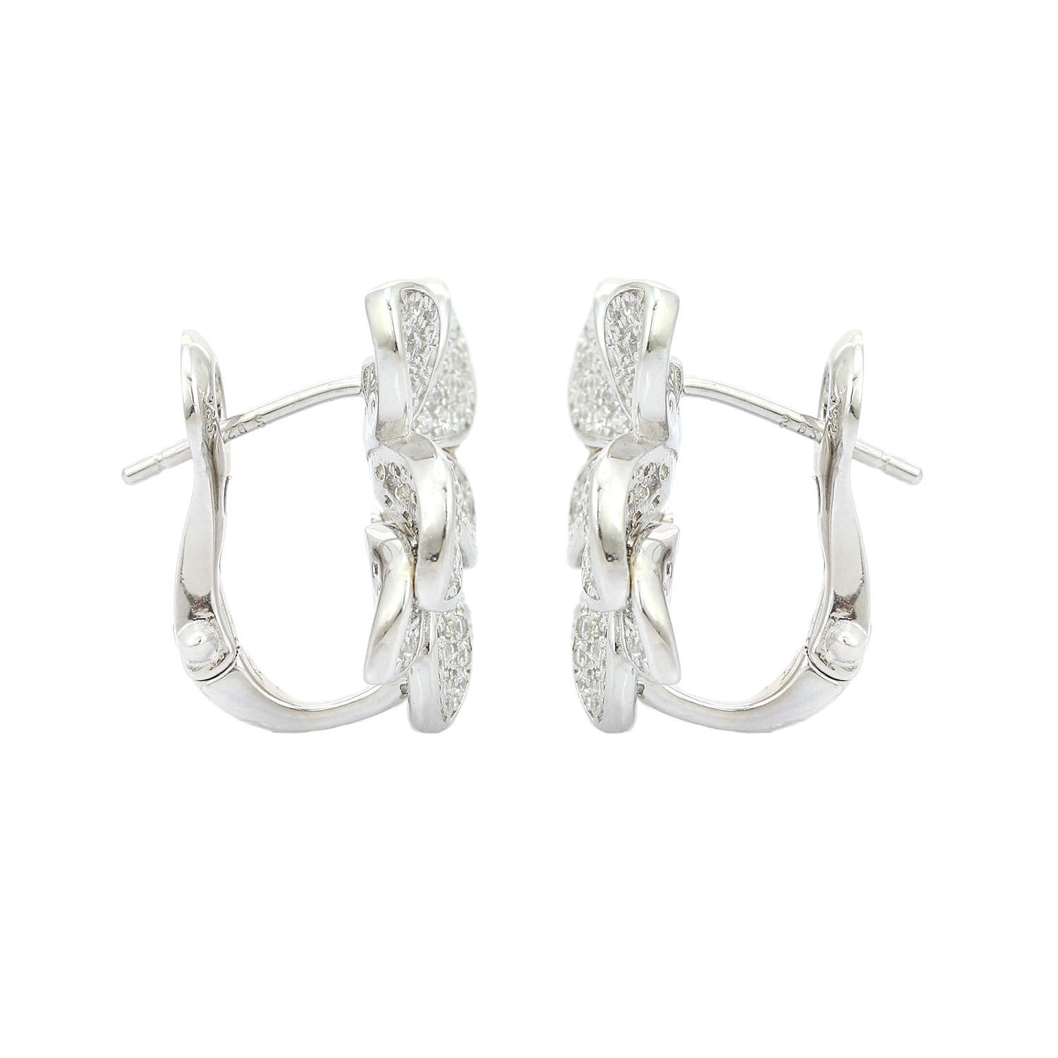 Orecchino moderno con fiore di zirconia cubica in argento 925 Regalo per la mamma in vendita 1