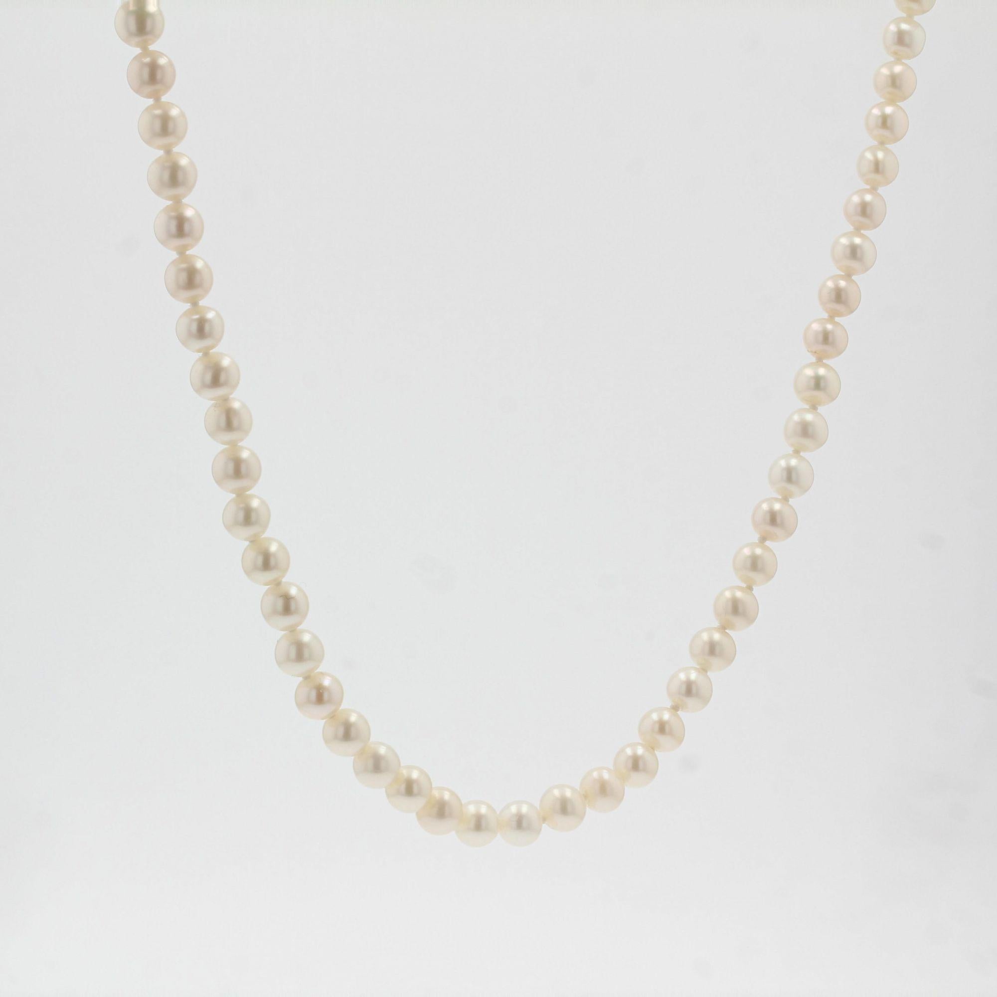 Collier ras du cou moderne en or jaune 18 carats avec perles de culture en vente 5