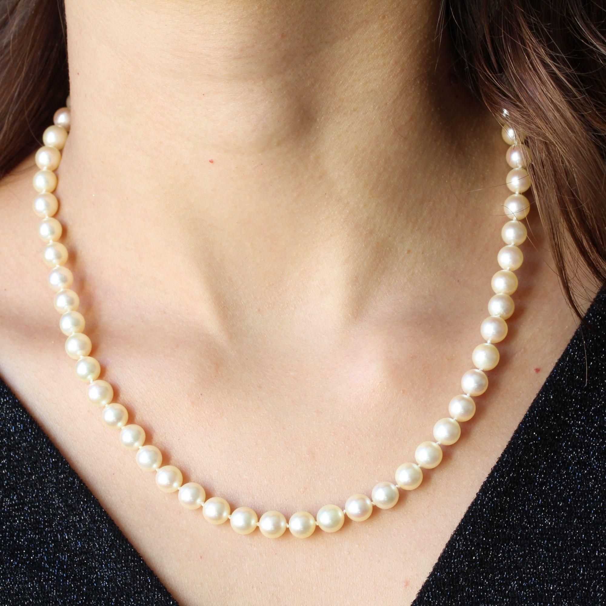 Collier à fermoir moderne en or jaune 18 carats avec perles de culture en vente 3