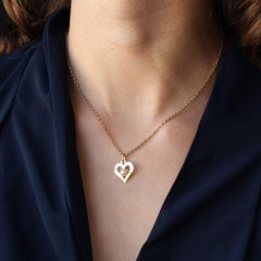 Modern Cultured Pearl 18 Karat Yellow Gold Heart Shape Pendant