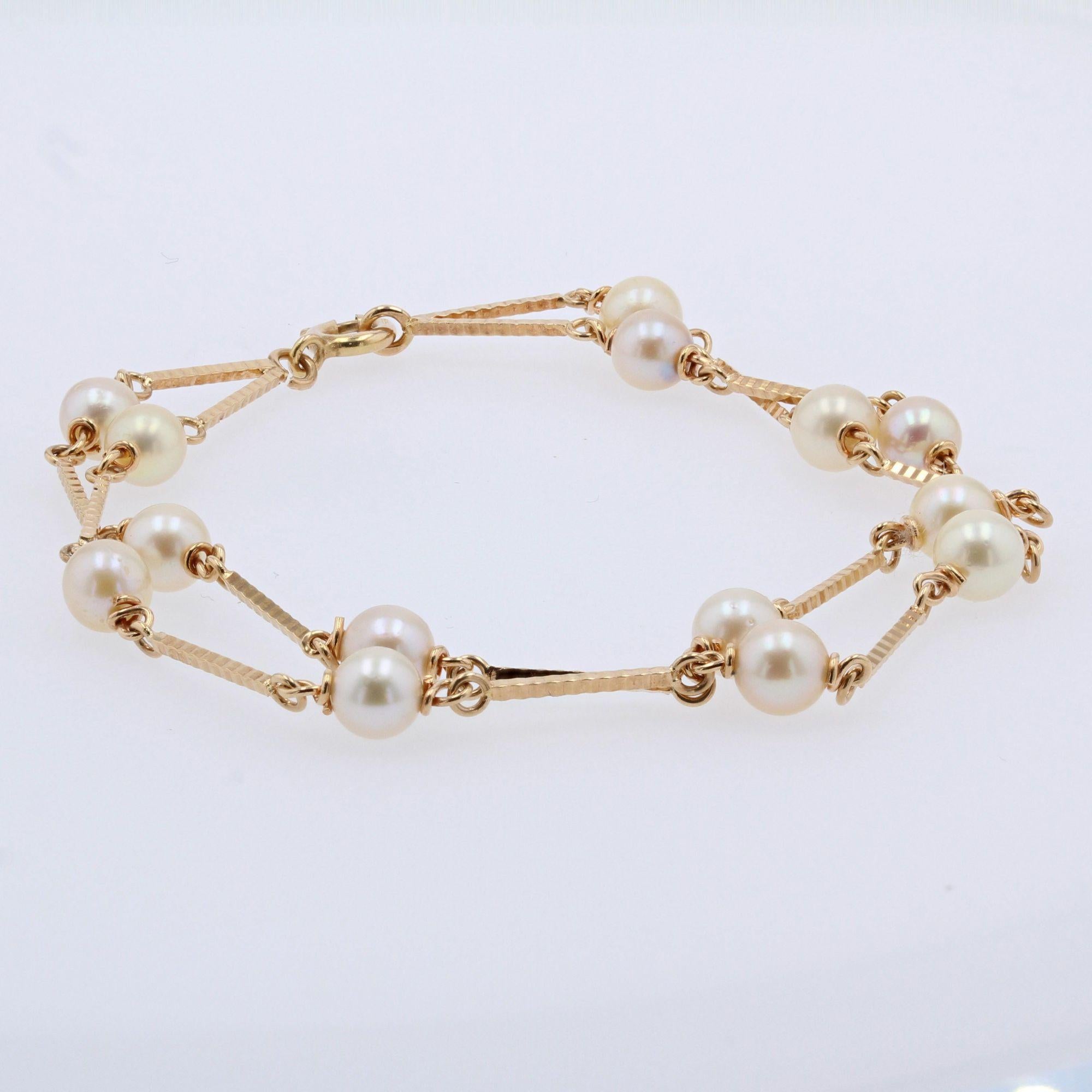 Round Cut Modern Cultured Pearls 18 Karat Yellow Gold Bracelet