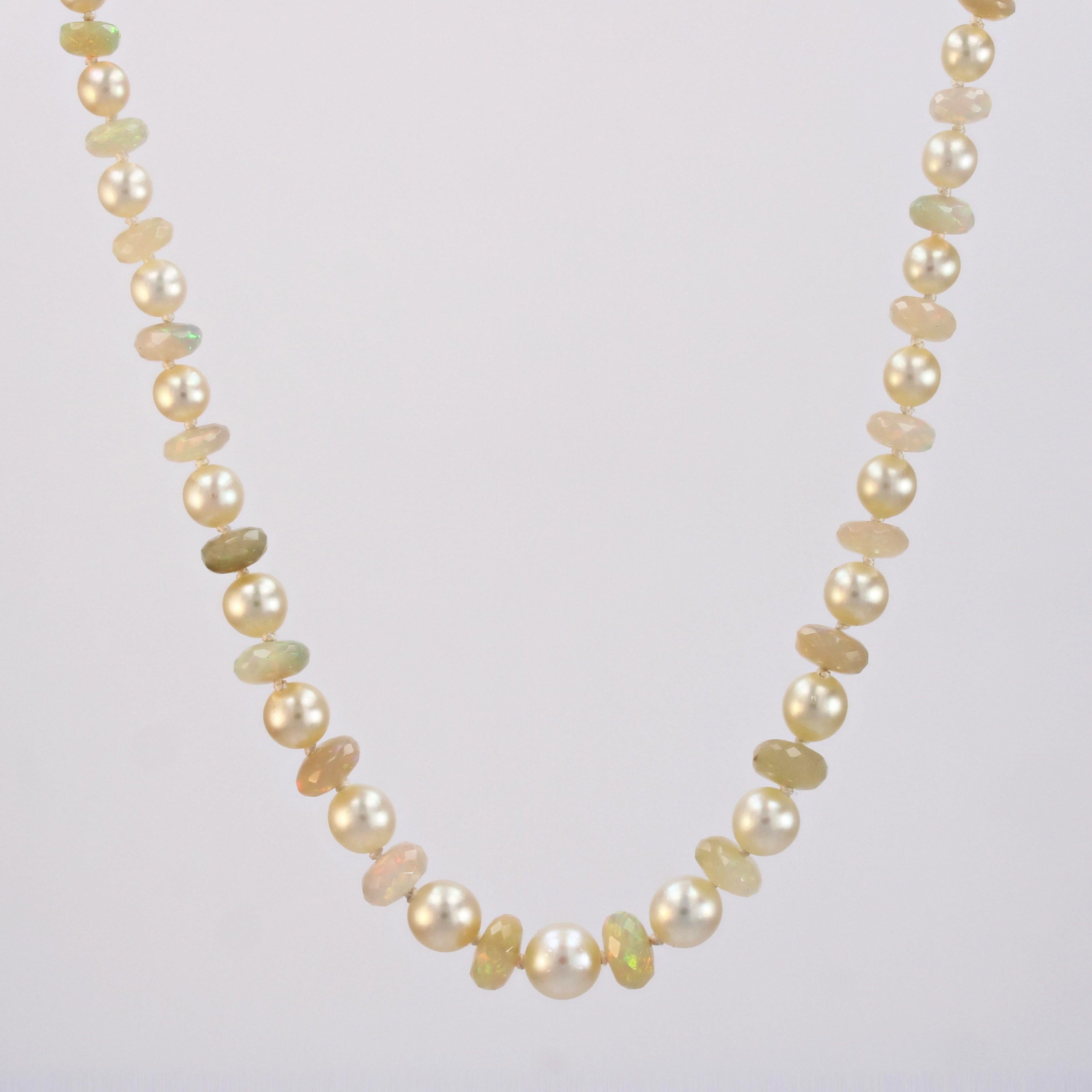 Modern Cultured Pearls Opals 18 Karat White Gold Clasp Necklace For Sale 7