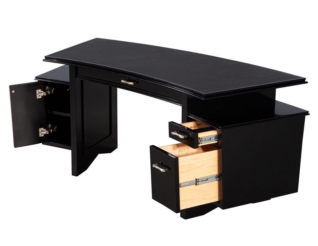 Moderner geschwungener Schreibtisch aus schwarzem Leder von Nancy Corzine Fusion-Schreibtisch (amerikanisch) im Angebot