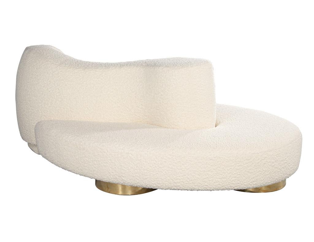 Modern Curved Italian Boudoir Cloud Sofa For Sale 3