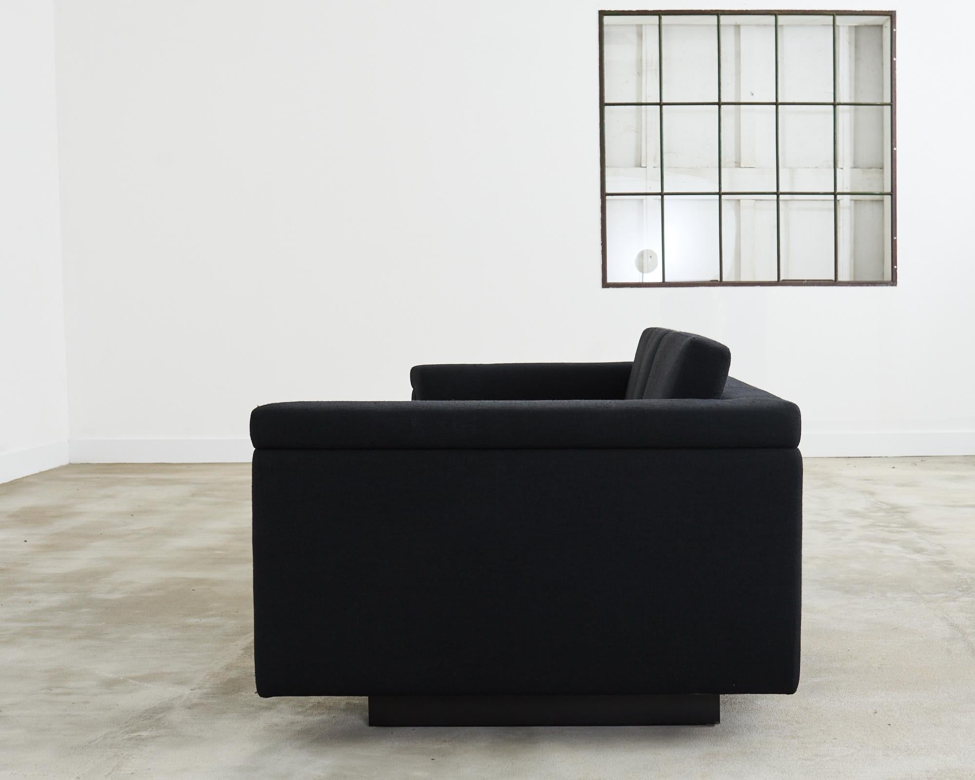 Modern Curved Sofa in Black Linen After Edward Wormley For Sale 2