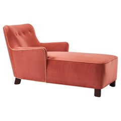 Chaise longue curvada moderna con respaldo y asiento Ann by Martin and Brockett