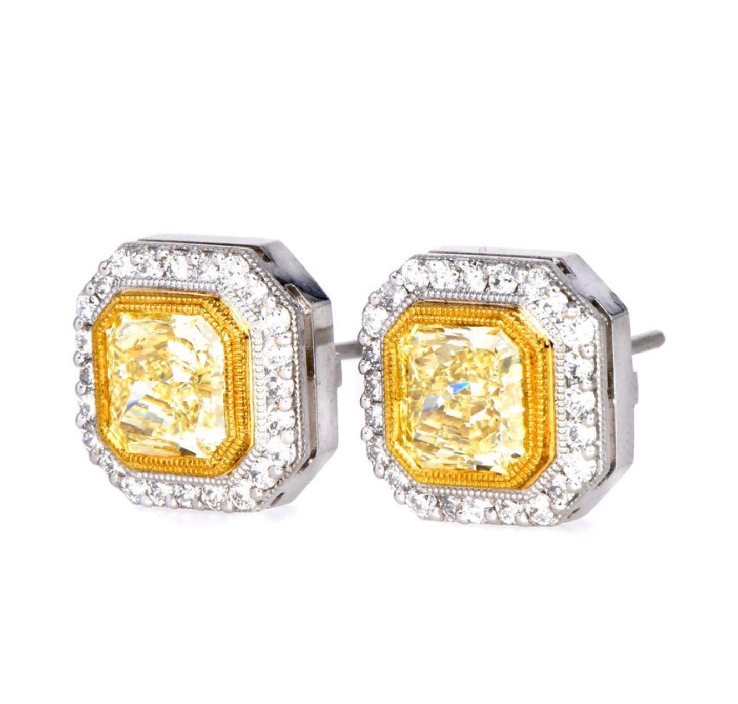 Orecchini moderni a cuscino con diamante giallo fantasia da 3,65 carati, in oro platino, a forma di aureola in vendita 3
