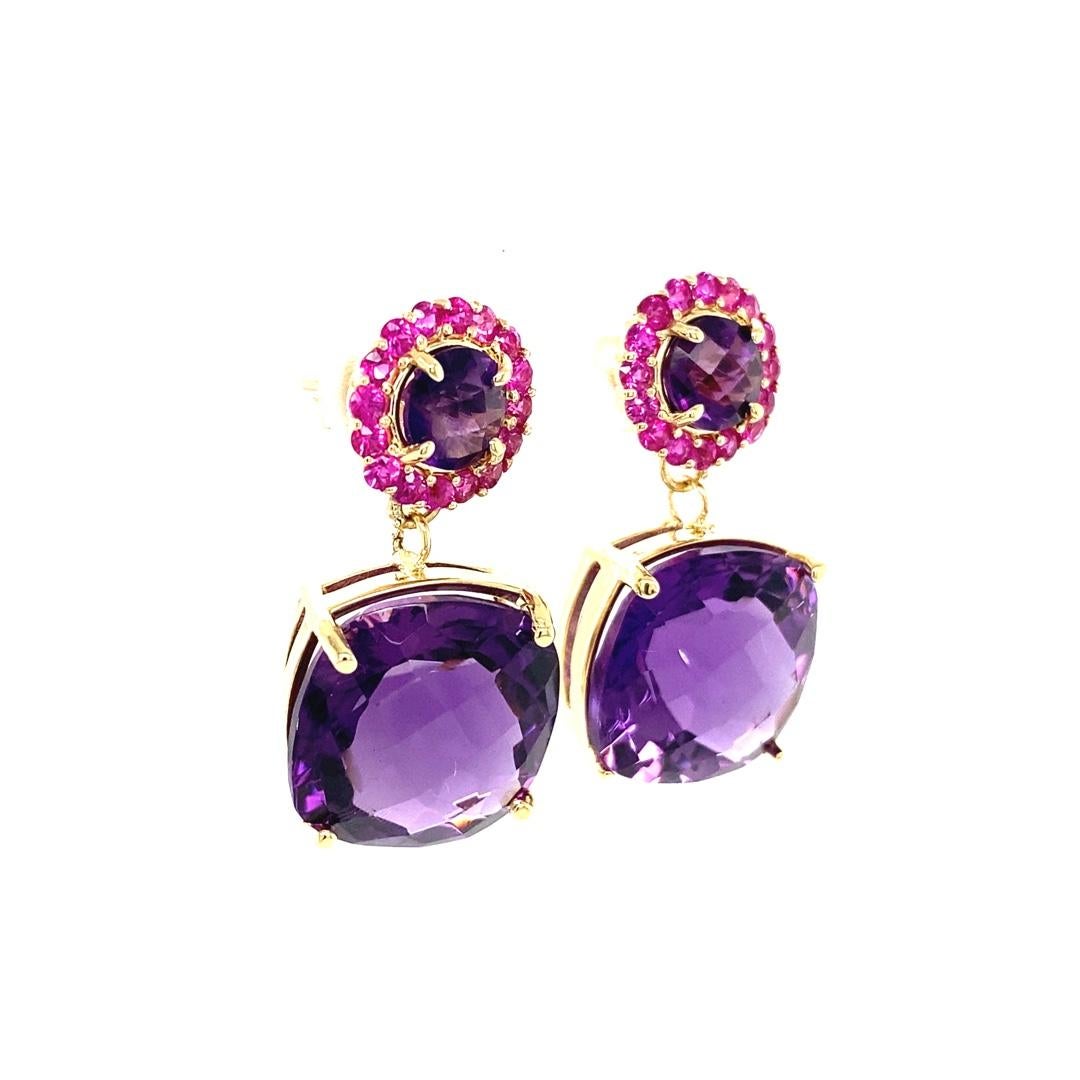 Taille coussin Pendants d'oreilles modernes en or jaune 14 carats avec améthyste taillée en coussin et saphir rose en vente