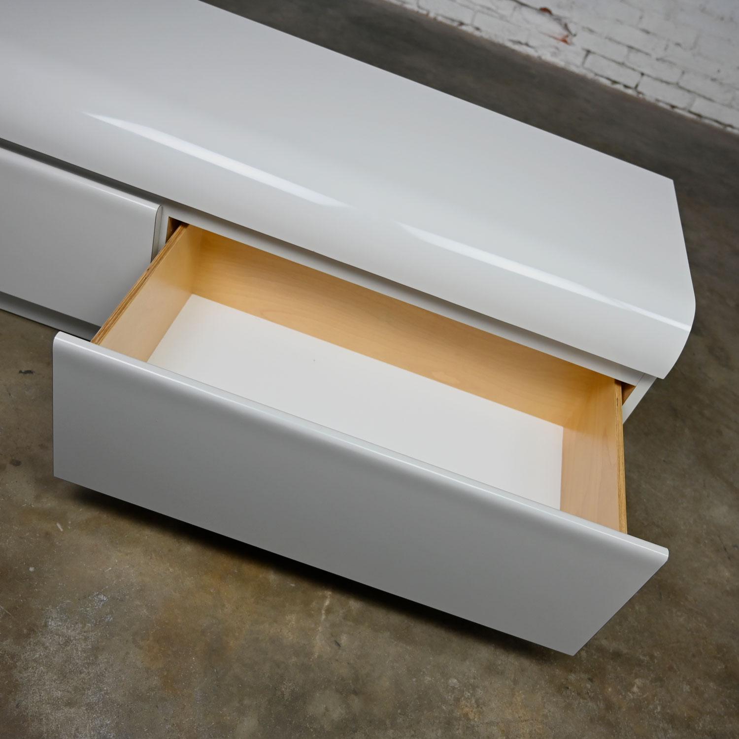 Modern Custom Built Light Gray Laminate Low 2 Drawer Dresser Bench Seat Storage 4